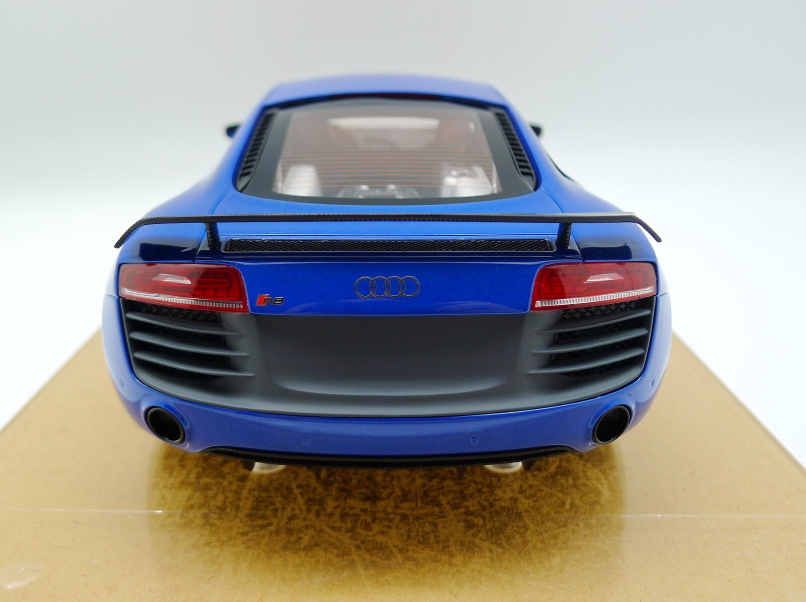 1 /18 Audi R8 LMX Blue Color Resin Model car By DNA Collectibles