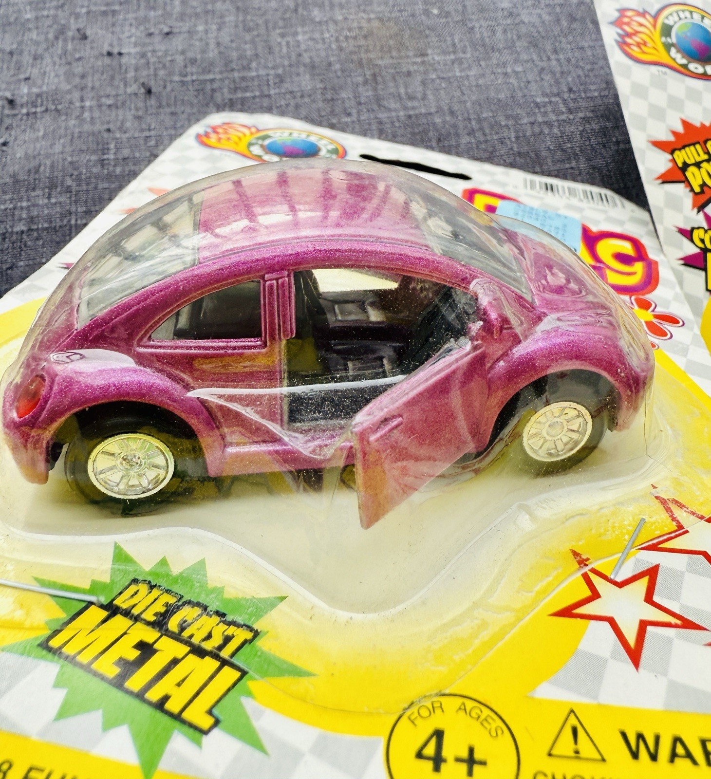 Funtastic Wheel World Friction Powered Volkswagen Beetle Bug Lot of 2 Wind Ups