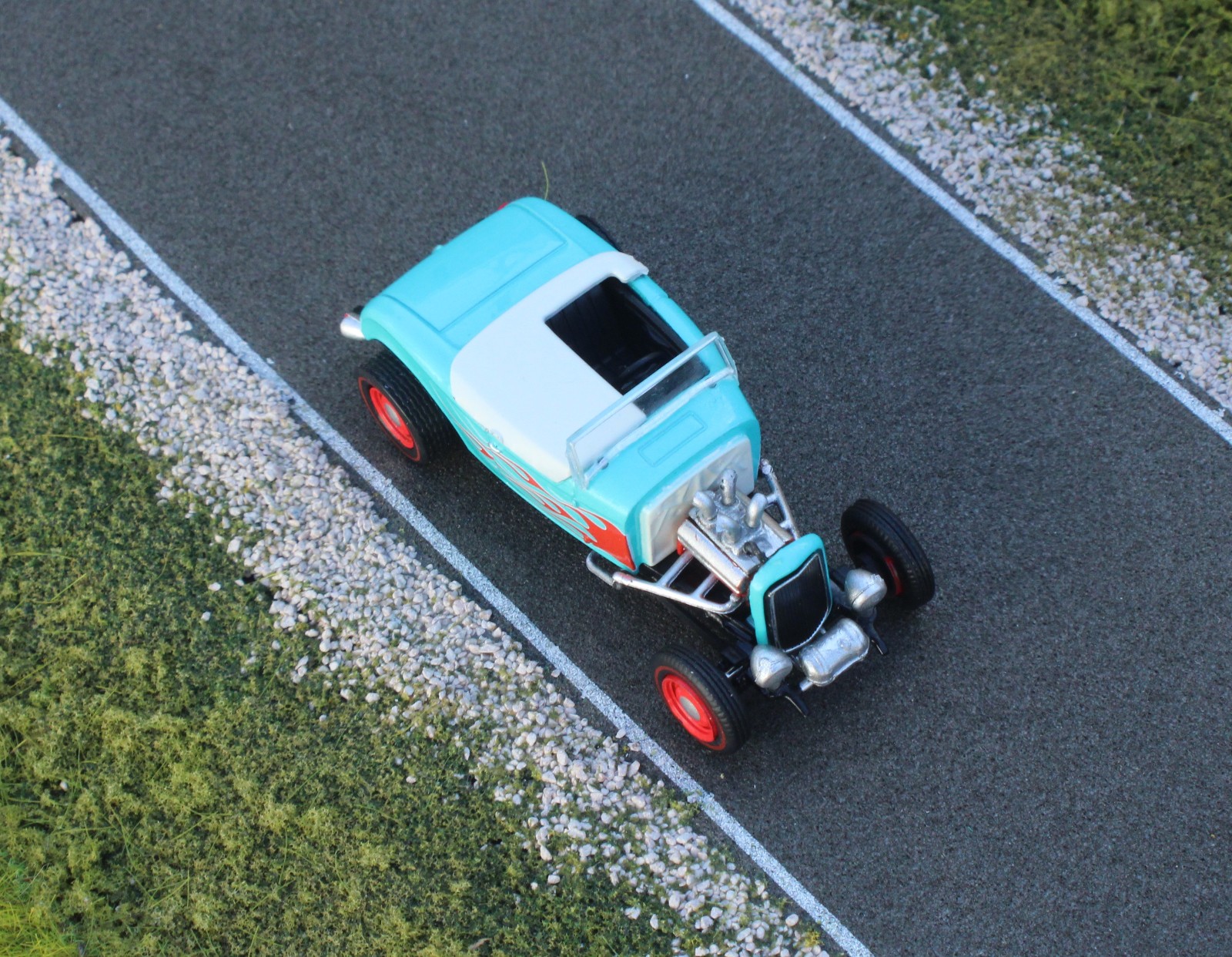 Castline 1/64 M2 Machines Custom 1932 Ford Roadster Rat Rod Hot Rod R88