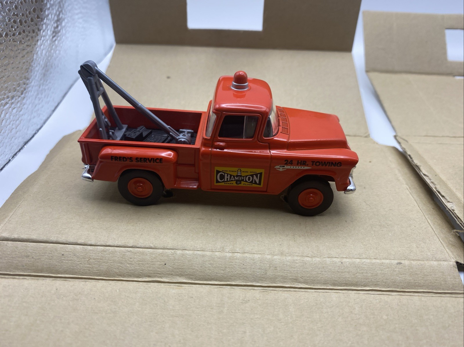 Lot of 2 Franklin Mint 1:43 1953 Ford F-100 Service Trucks Tow Battery NIB