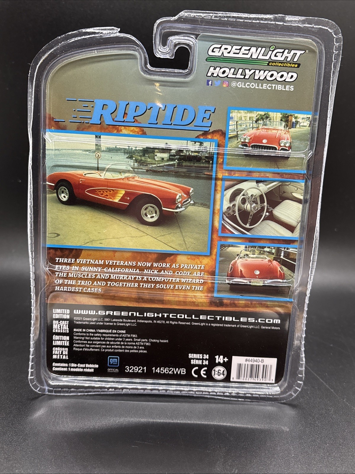 Greenlight Hollywood Riptide 1960 Cheverolet Corvette Green Machine Chase Car
