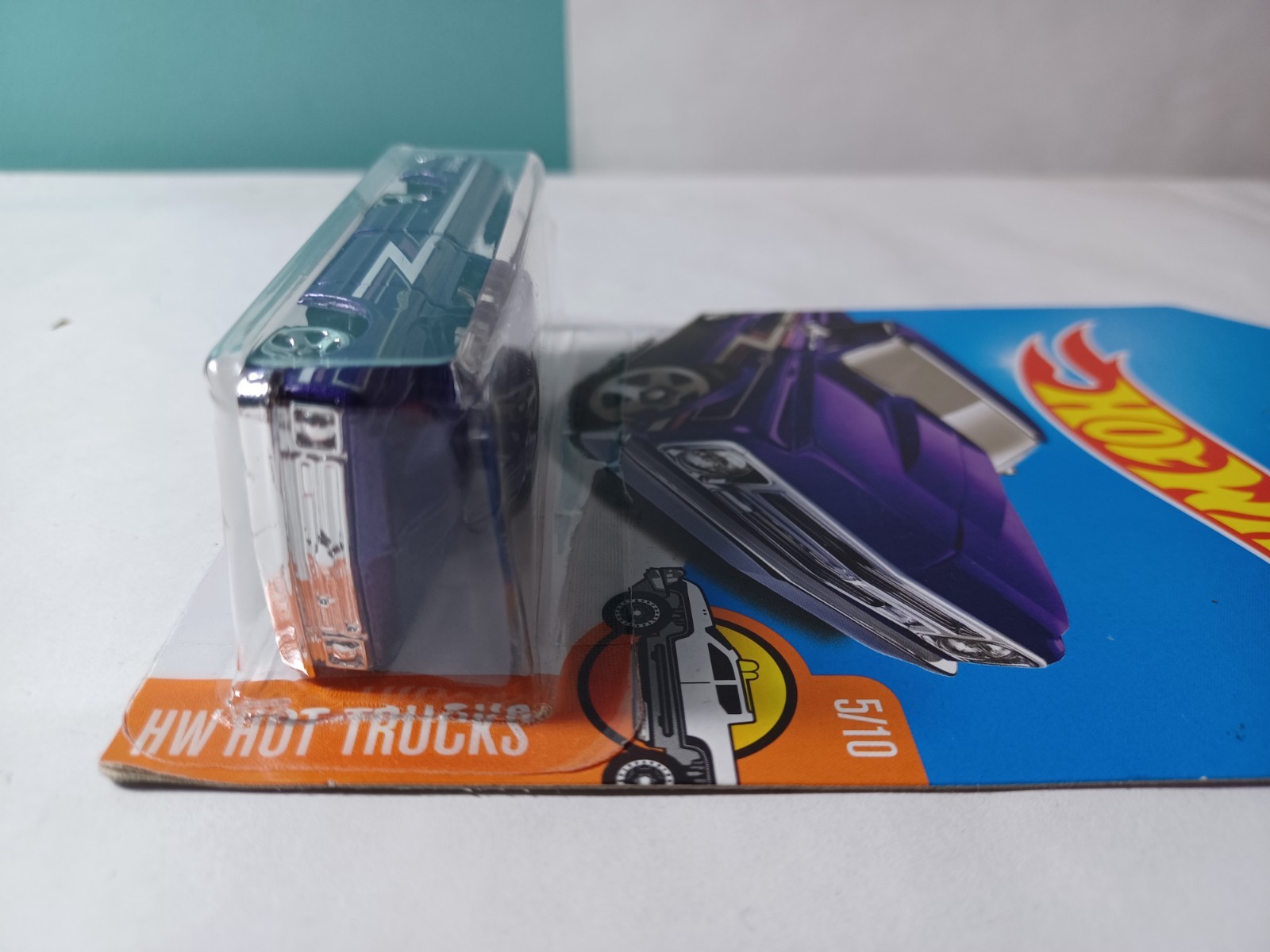 HOT WHEELS HW HOT TRUCKS ’67 CHEVY C10 (Unopened Pair) 2015/2016 Purple and Blue