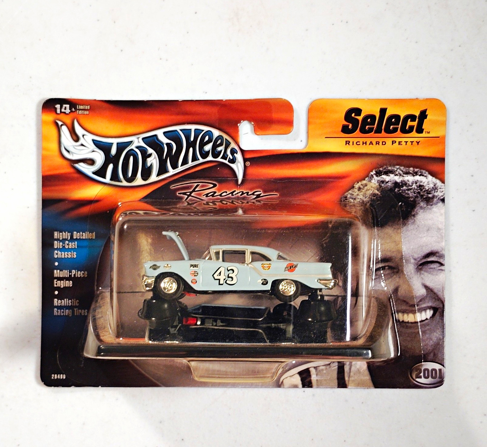 Hot Wheels Racing Select Richard Petty #43 1957 Olds Sedan 1:64 Diecast