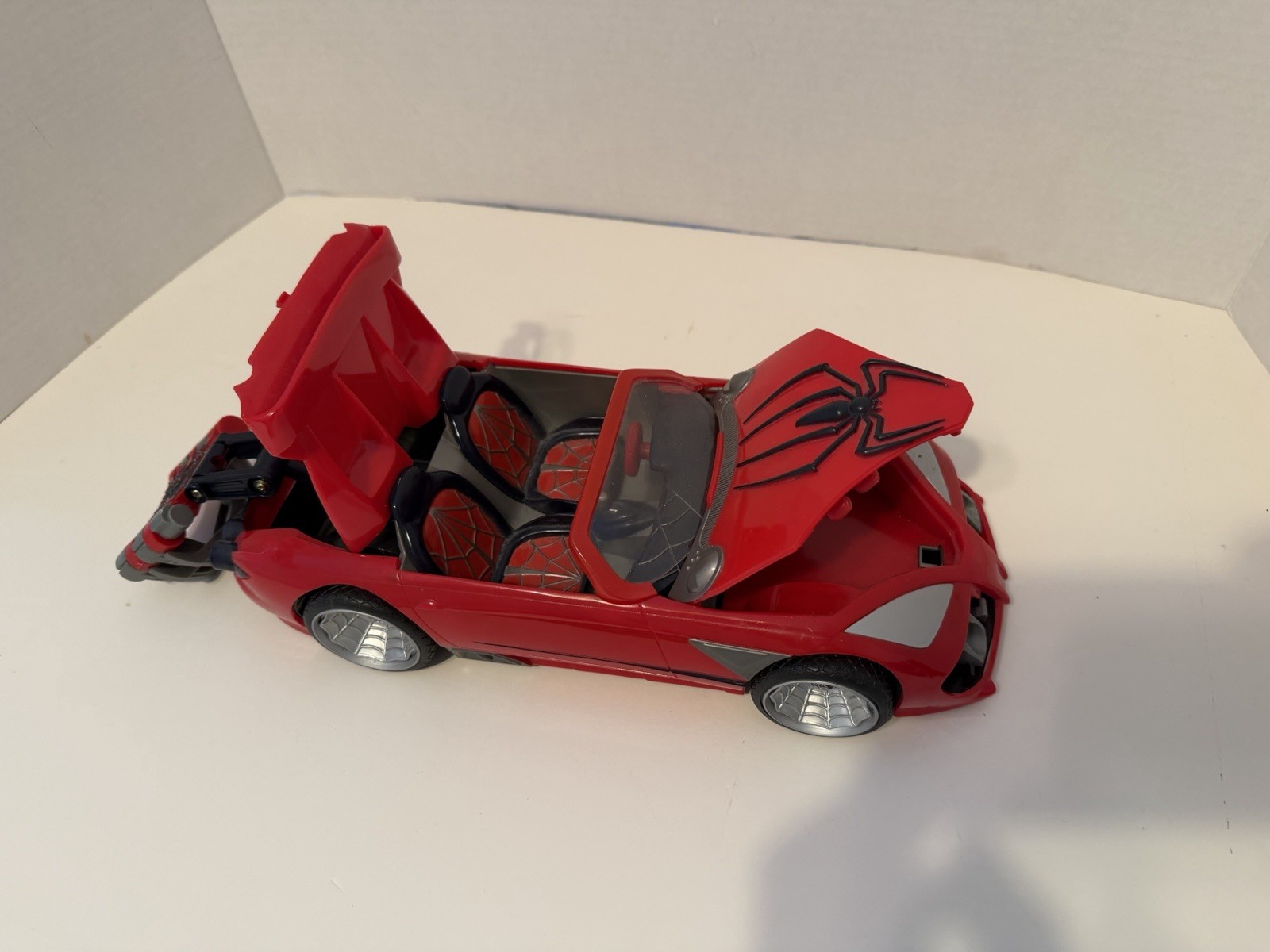 Toy Biz Spider-Man Themed Red/Black/Silver Convertible Toy Car Vehicle