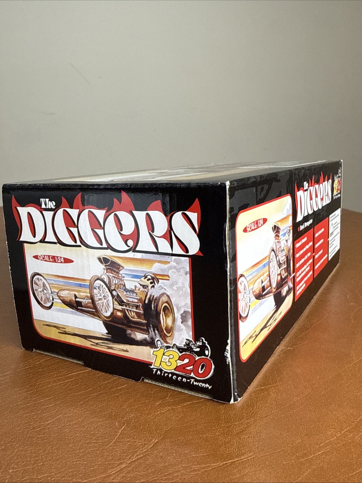 1320 THE DIGGERS Art Malone U.S. 1 Fuel Dragster 1:24 SCALE 6th in the Series