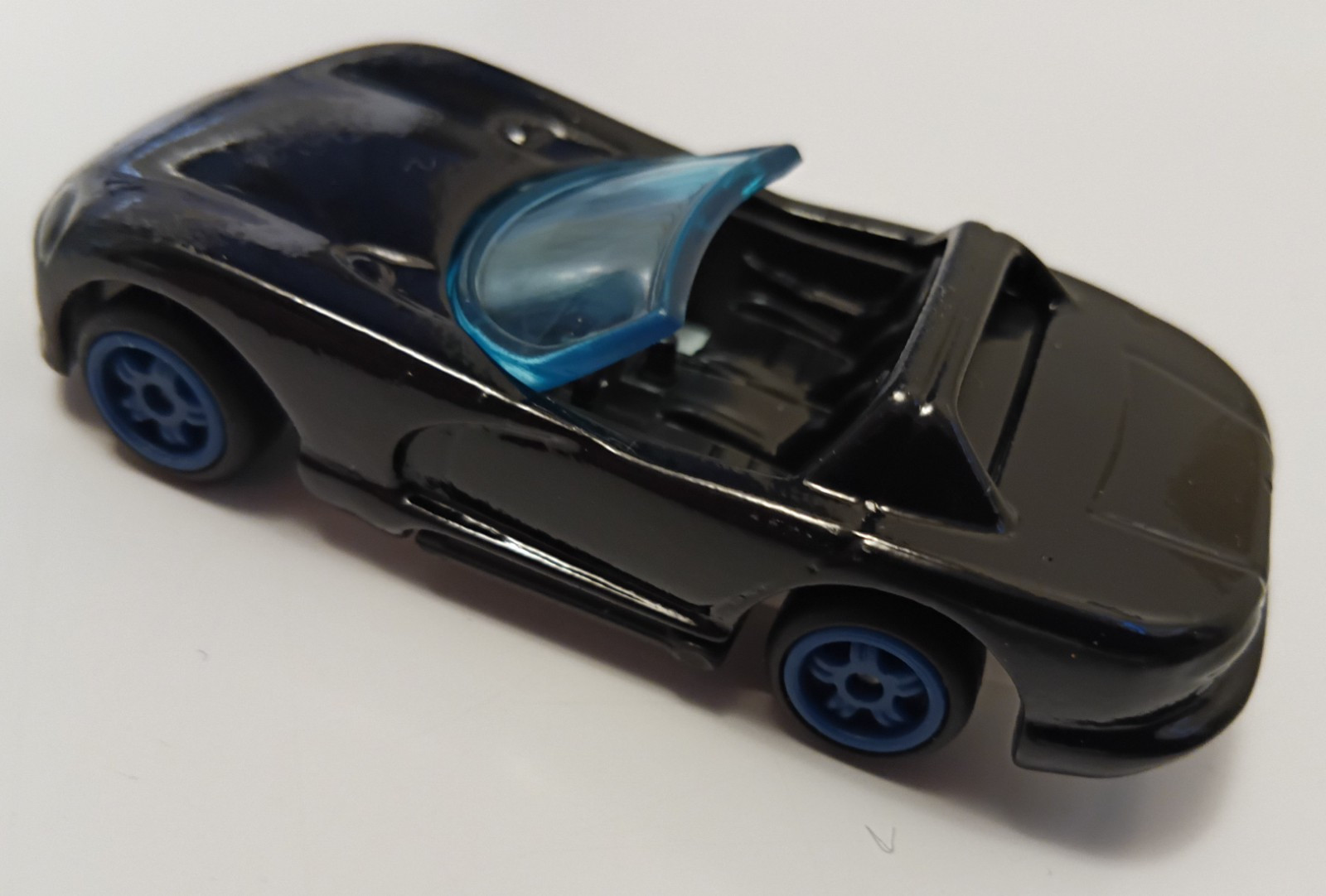 Hot Wheels: ’92 Dodge Viper RT/10 (Gone in Sixty Seconds Series 2-Claudette)