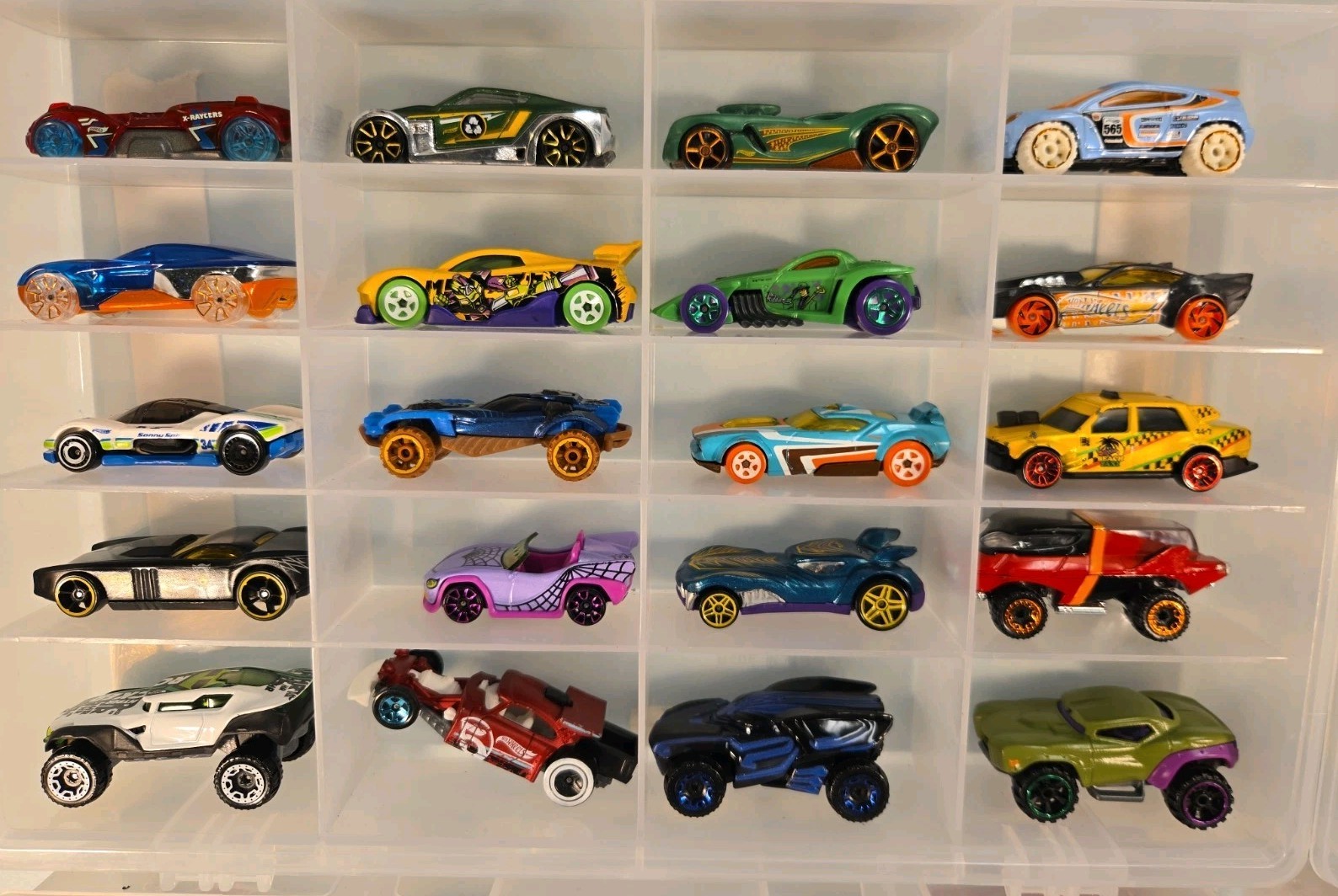 Lot of 20 Loose Hot Wheels Various Vehicles Cars #45