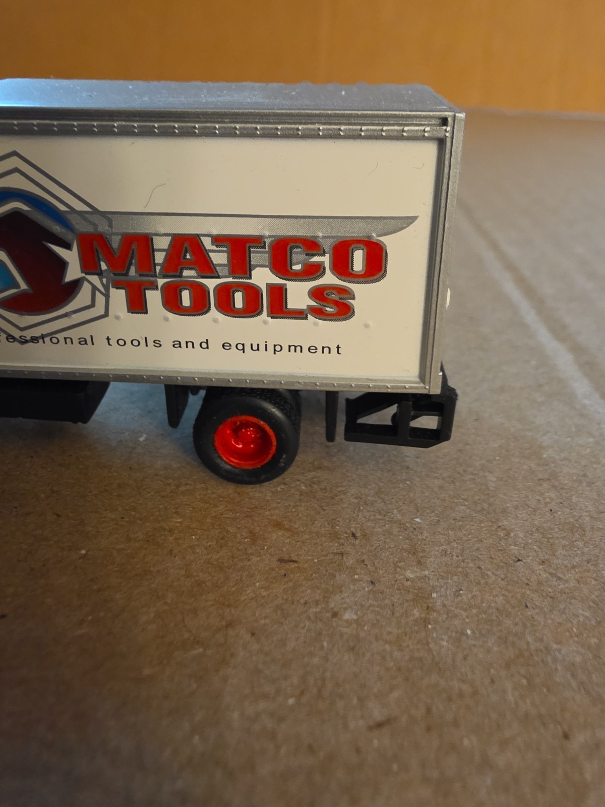 Vintage Johnny Lightning Matco Tools 1999 International Cargo Truck