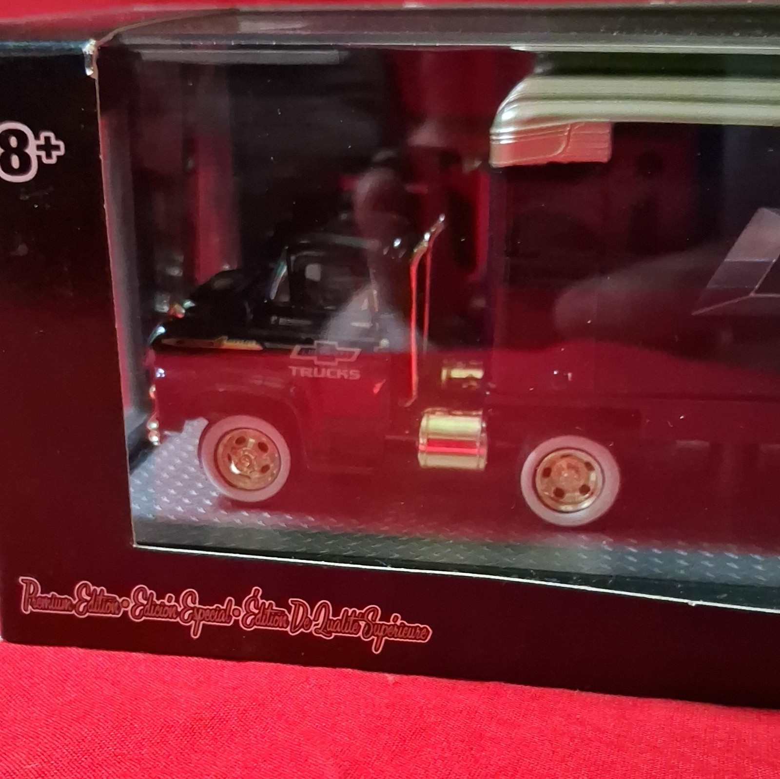 M2 Machines Chevrolet 100 Years 1958 Spartan LCF & Apache Stepside 1:64 Ltd