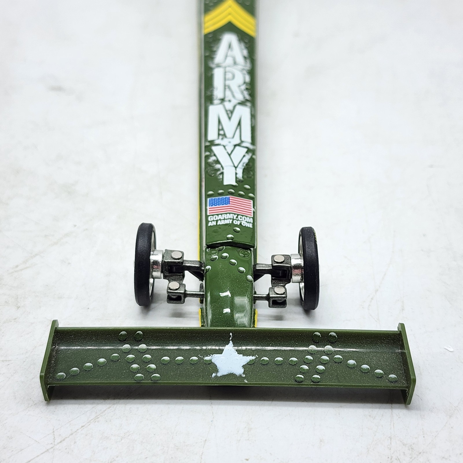 44D Racing Champions 1:24 Tony Schumacher U.S. Army Matco 2004 NHRA Dragster