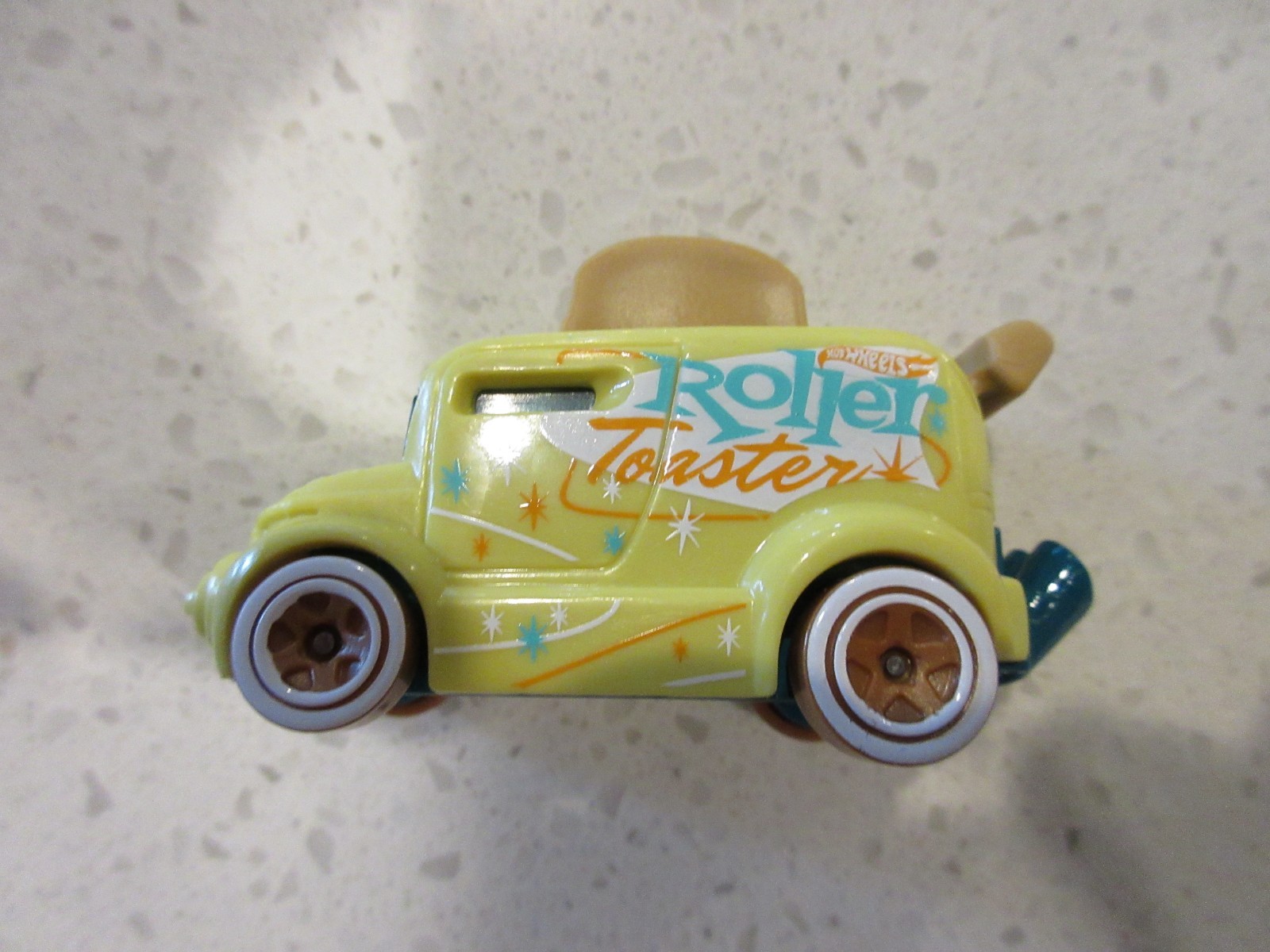 2025 Hot Wheels Roller Toaster Yellow Experimotors 1:64 DIECAST Toy Race Car