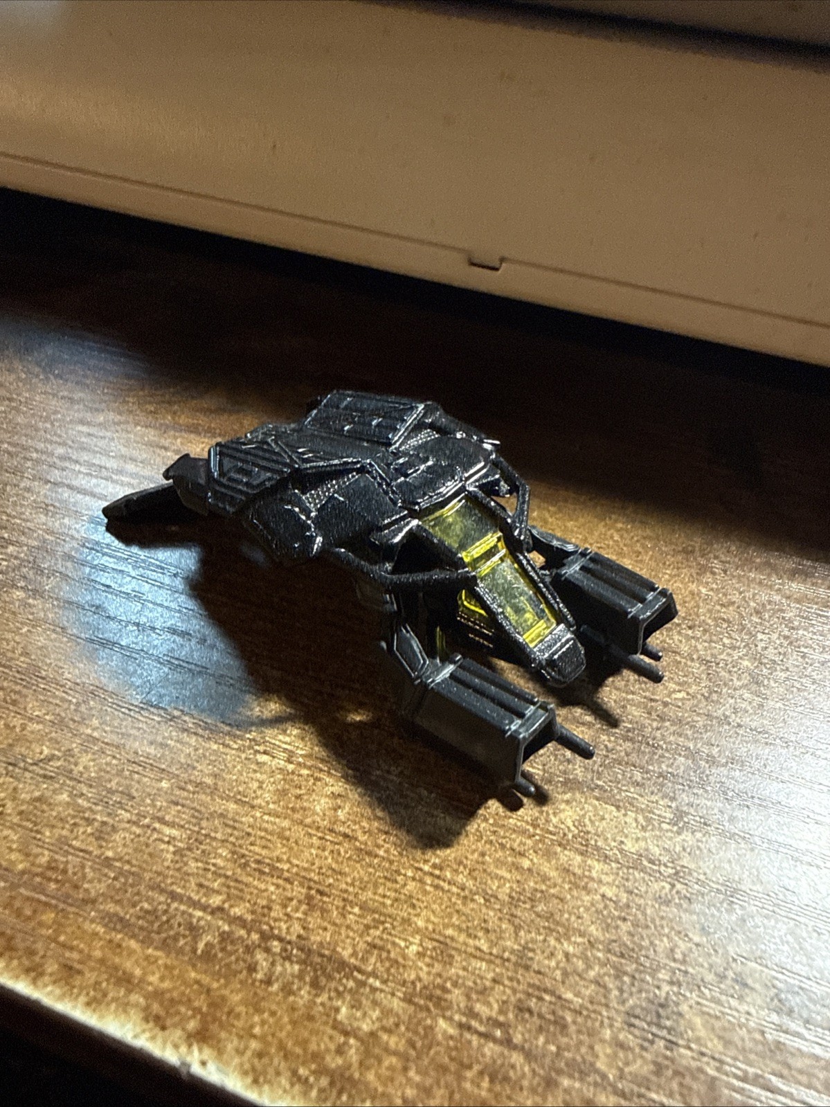 Hot Wheels DC Comics The Bat Bat Mobile V5315
