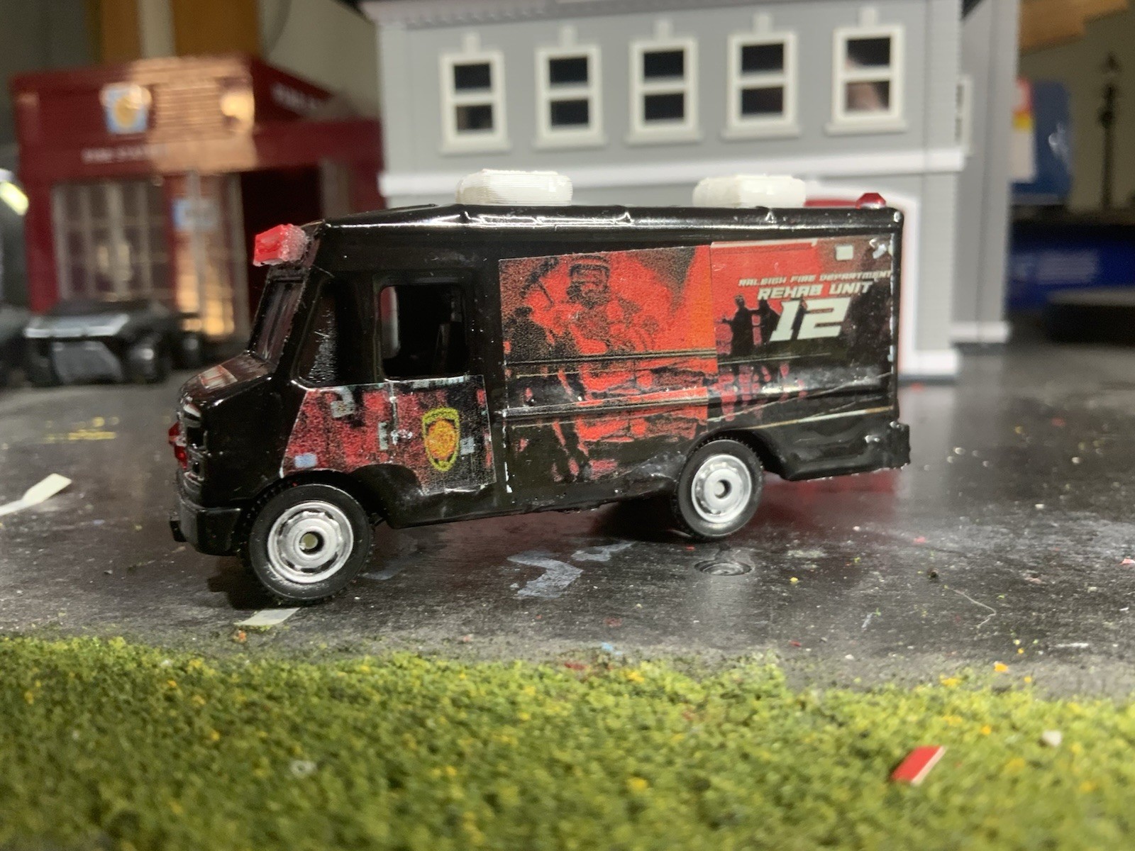 Matchbox Kitbashed Raleigh Fire Dept Rehab 12 With Retractable Canopy