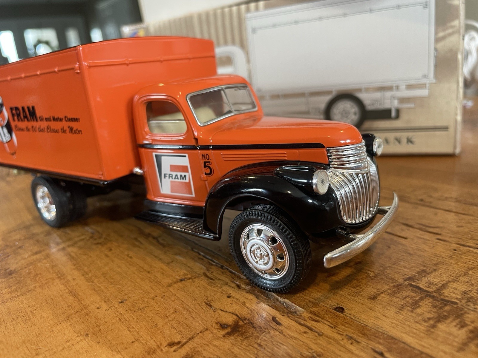 Liberty Classics 1942 Chevrolet 1 1/2 Ton Box Truck Bank Diecast Orange 6275
