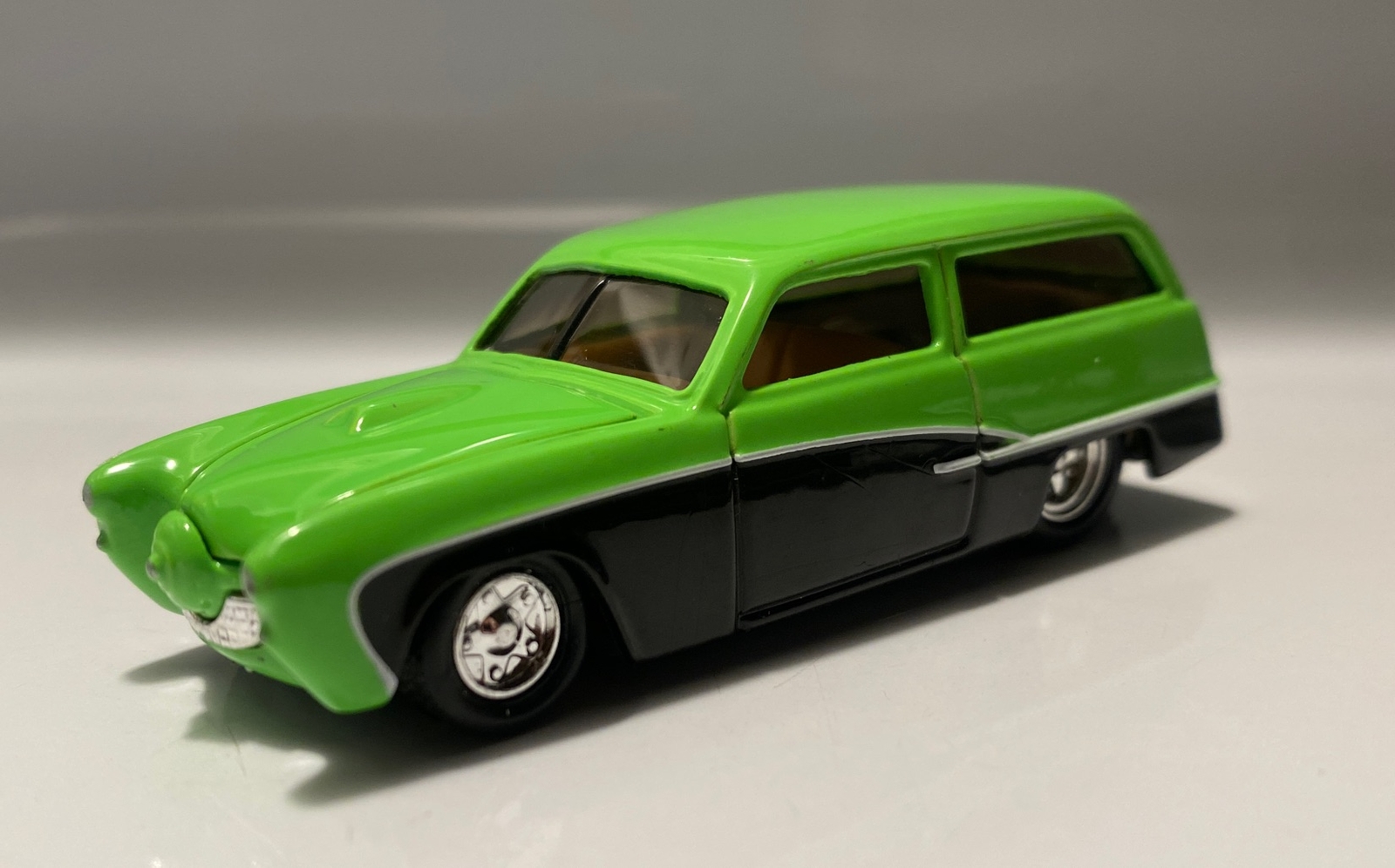 1951 Studebaker Wagon Die Cast w/Opening Hood Limited Edition 1 Of 9,999