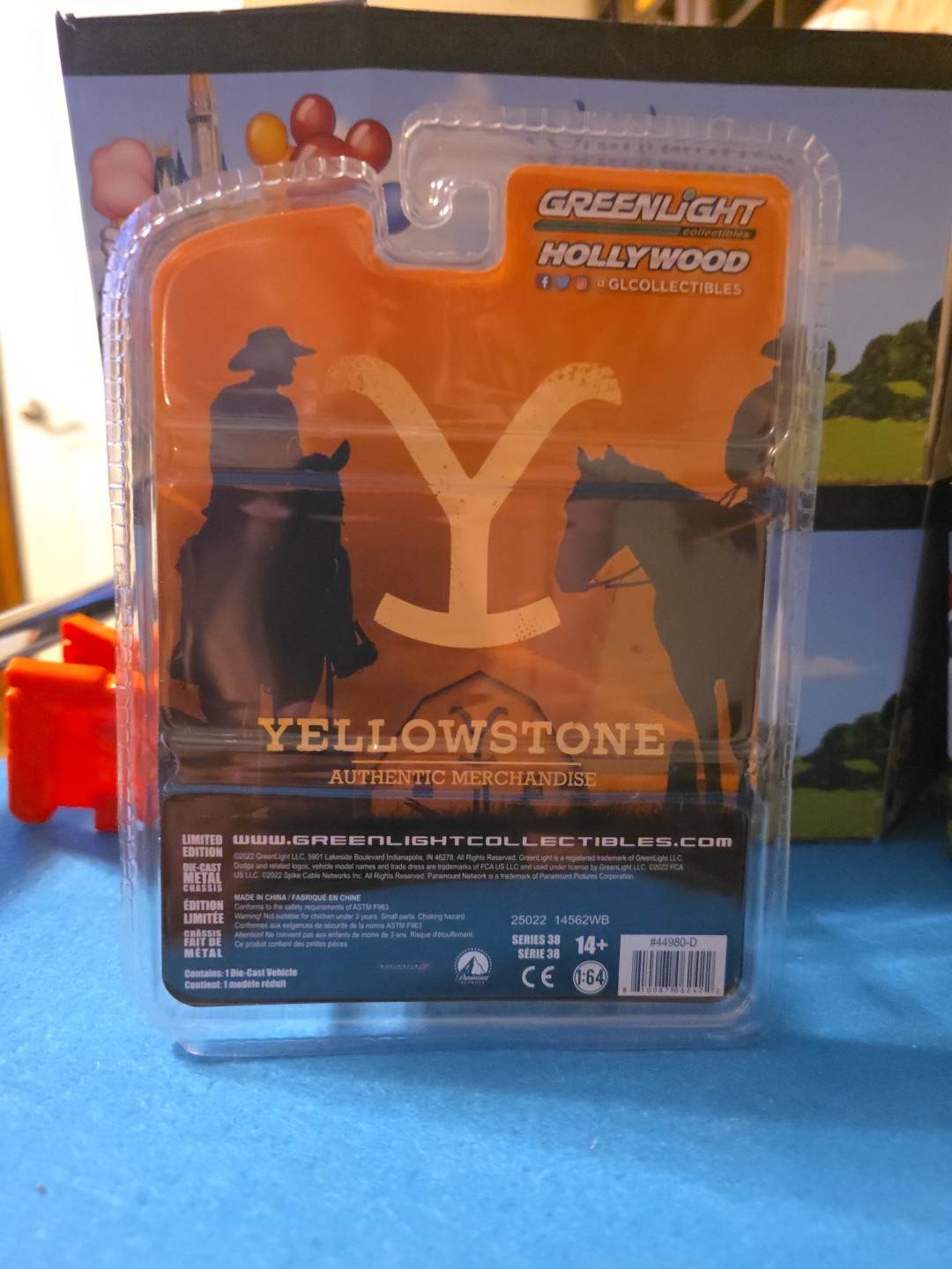 Greenlight Hollywood Series 38 “Yellowstone” 2011 Dodge Charger Pursuit 44980-D