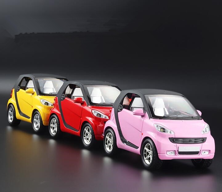 1:32 Model Car Toy Vehicle Kids Gifts With Sound&Light Effect For Smart ForTwo