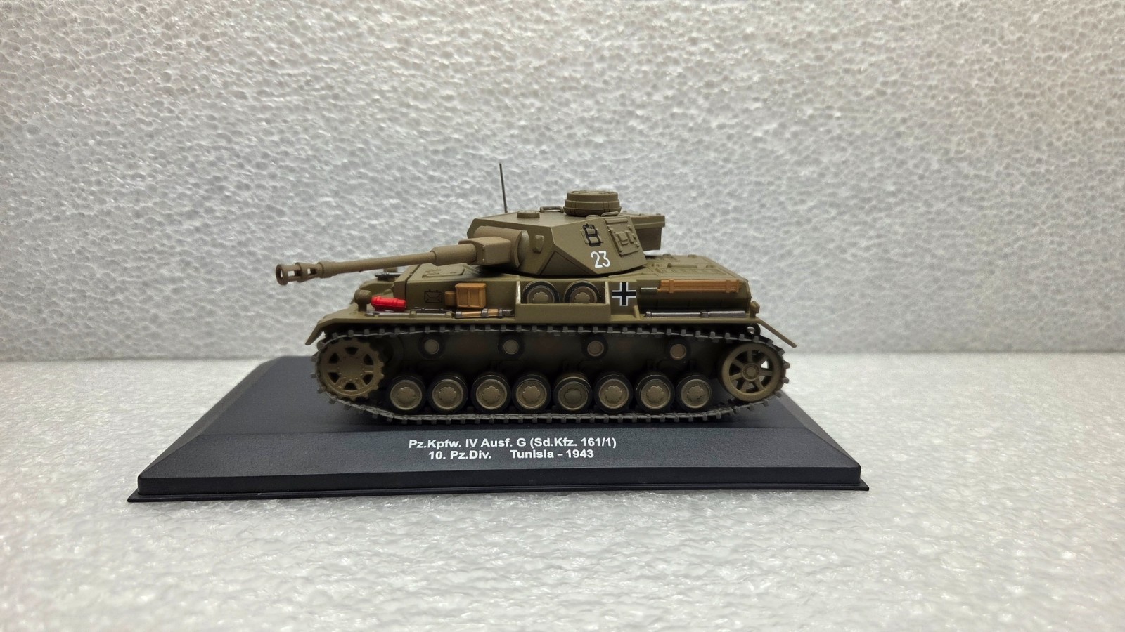 Pz. Kpfw IV Ausf. G Sd.Kfz.161/1 Tunisia 1943 German WWII Tank 1/43