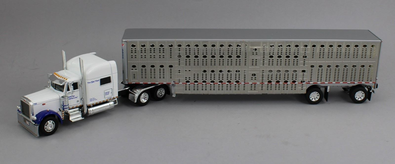 DCP 1:64 *LEGACY SERIES #5* NATIONAL CARRIERS Peterbilt 379 w/Livestock Traiker