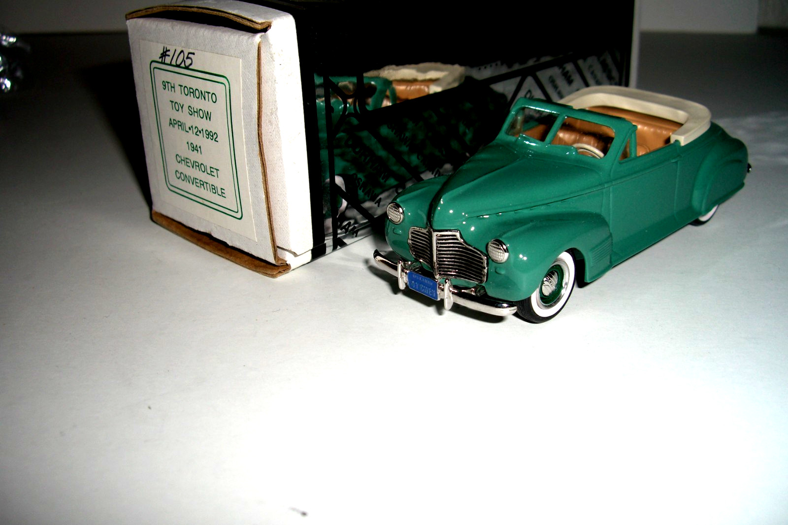 1941 Chevrolet Convertible NOS White Metal Model Car #105/350 by Durham Classics
