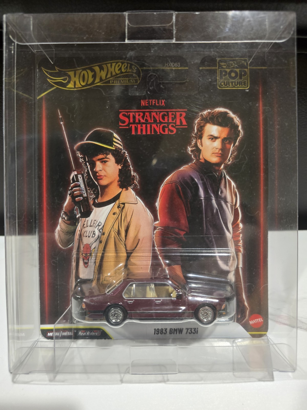 Hot Wheels Pop Culture Stranger Things 1983 BMW 733i in Protector Fast Shipping