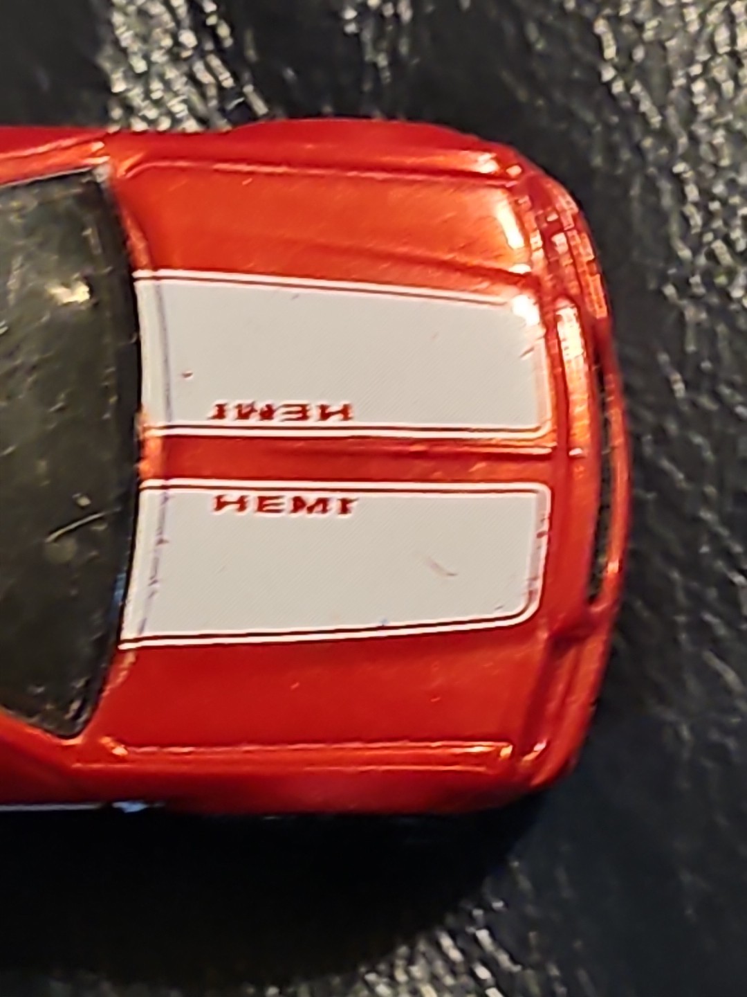2005 HOT WHEELS CHRYSLER 300C HEMI RED 1:64 DIECAST Car- READ