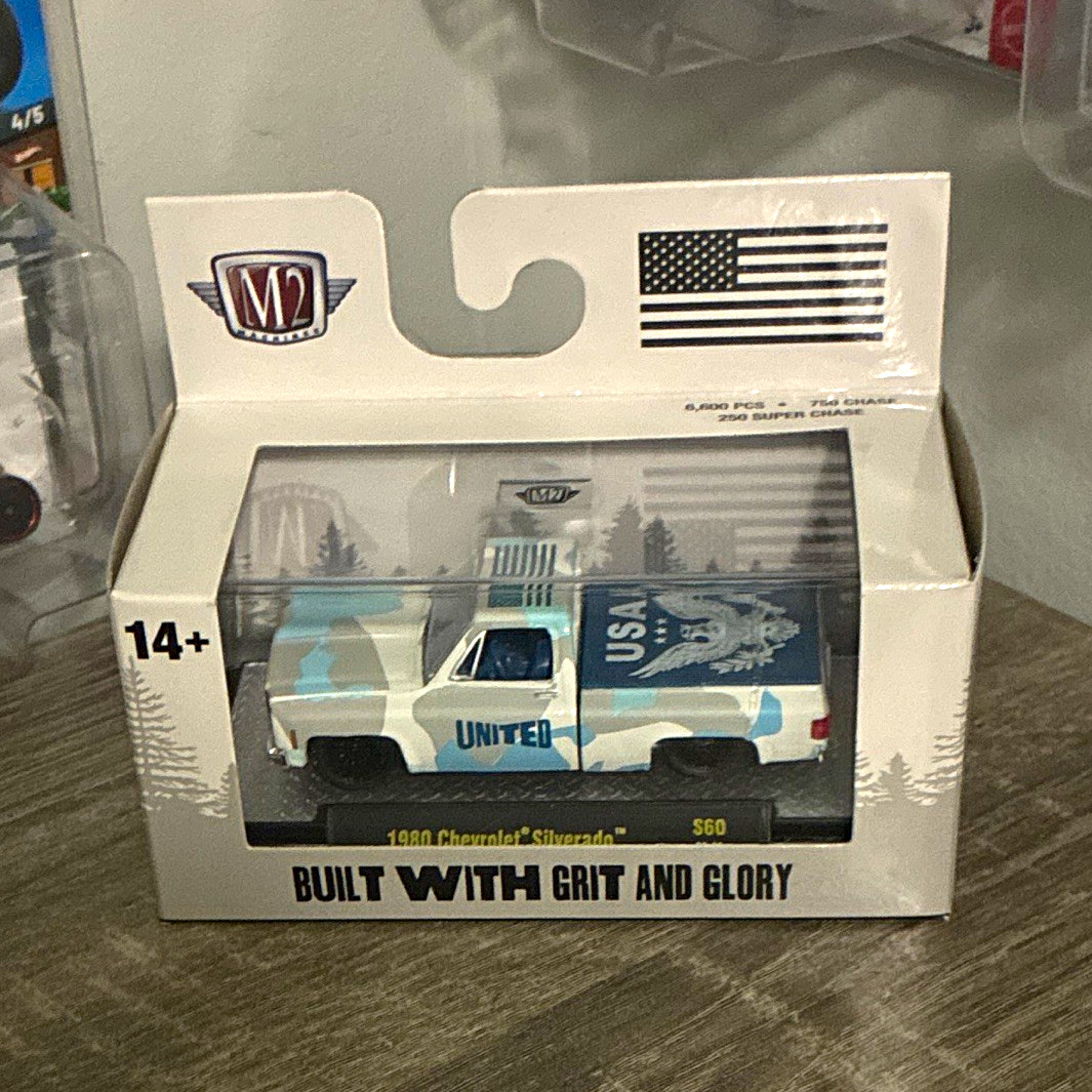 M2 Machines Ground Pounders 1980 Chevrolet Silverado 1:64 Diecast USA White/Blue