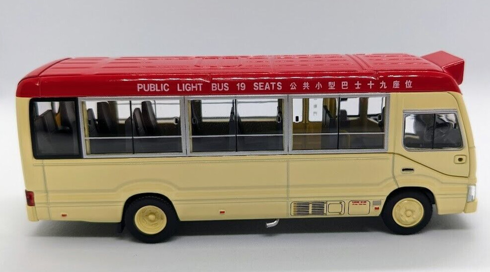 Tomica Toyota Coaster Hong kong Mong Kok Red Public Bus Diecast Car Model