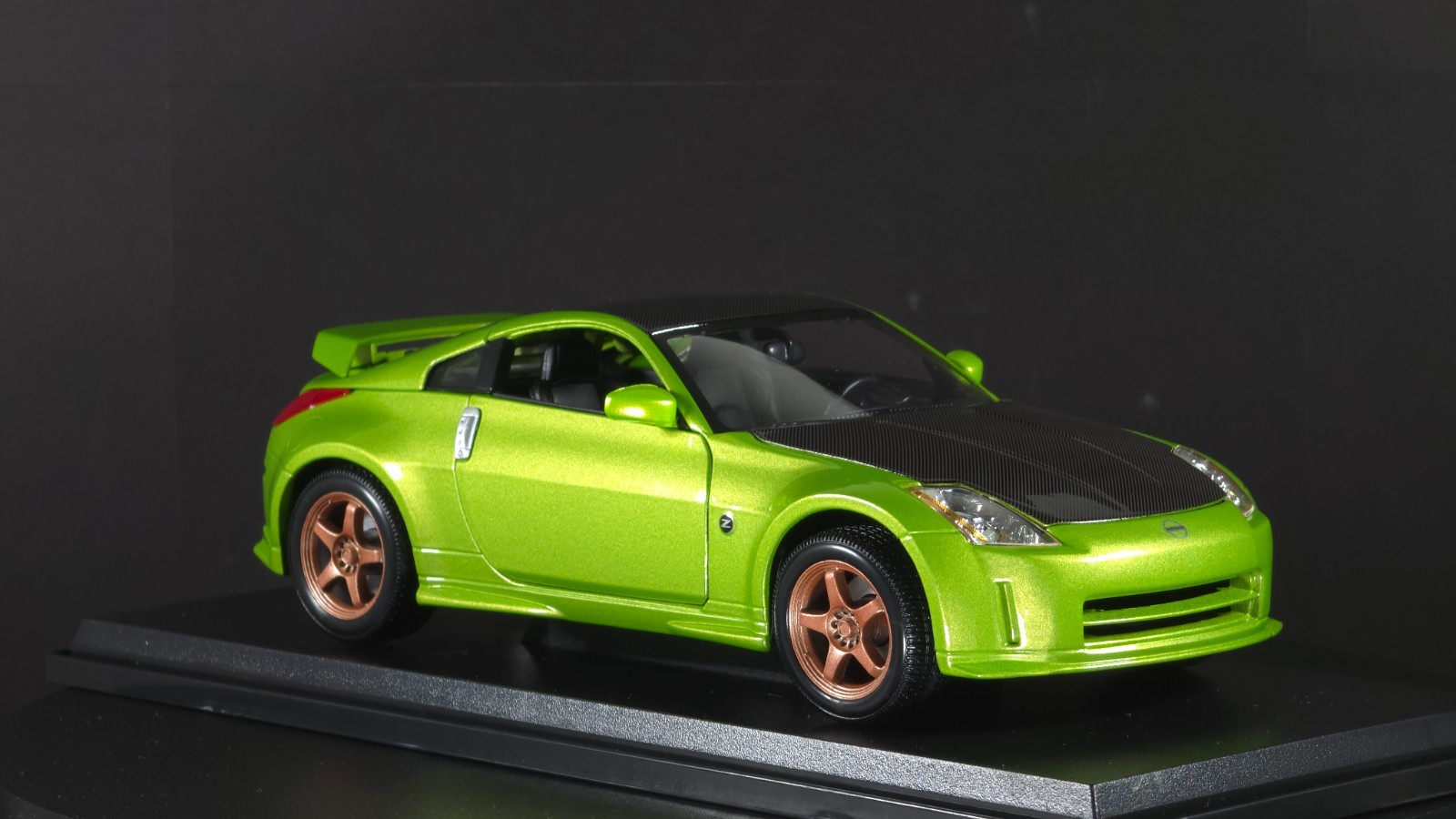 Nissan 350Z Nismo Custom 1:18 Maisto Exclusive Style Special Edition Green