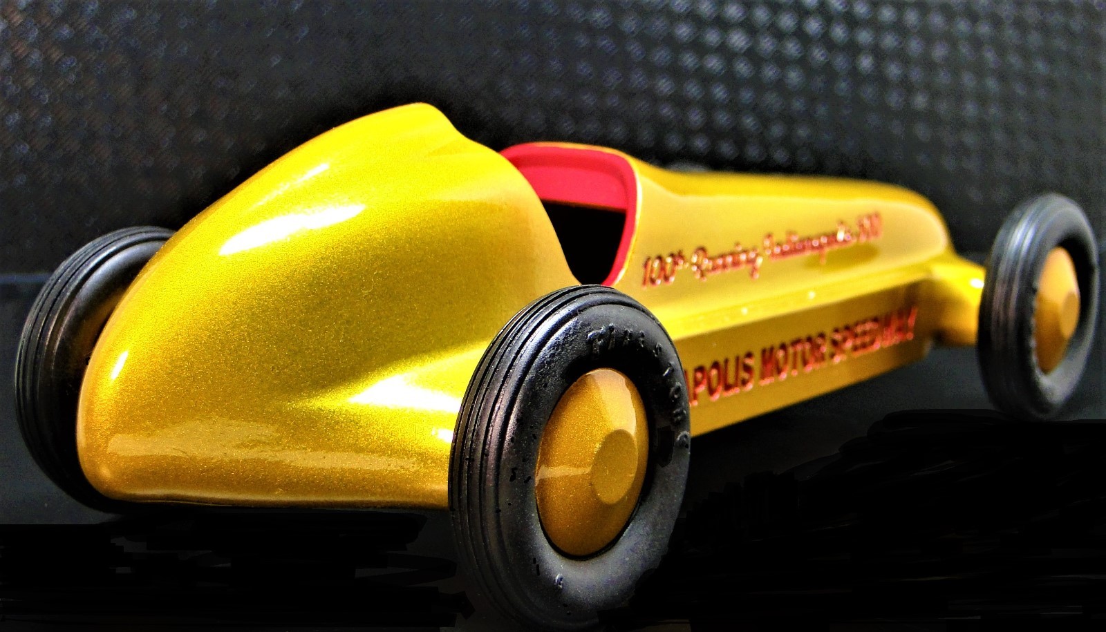 Boyle Special Wilbur Shaw Model Racer Race Indy Car Carousel Gold 1:18