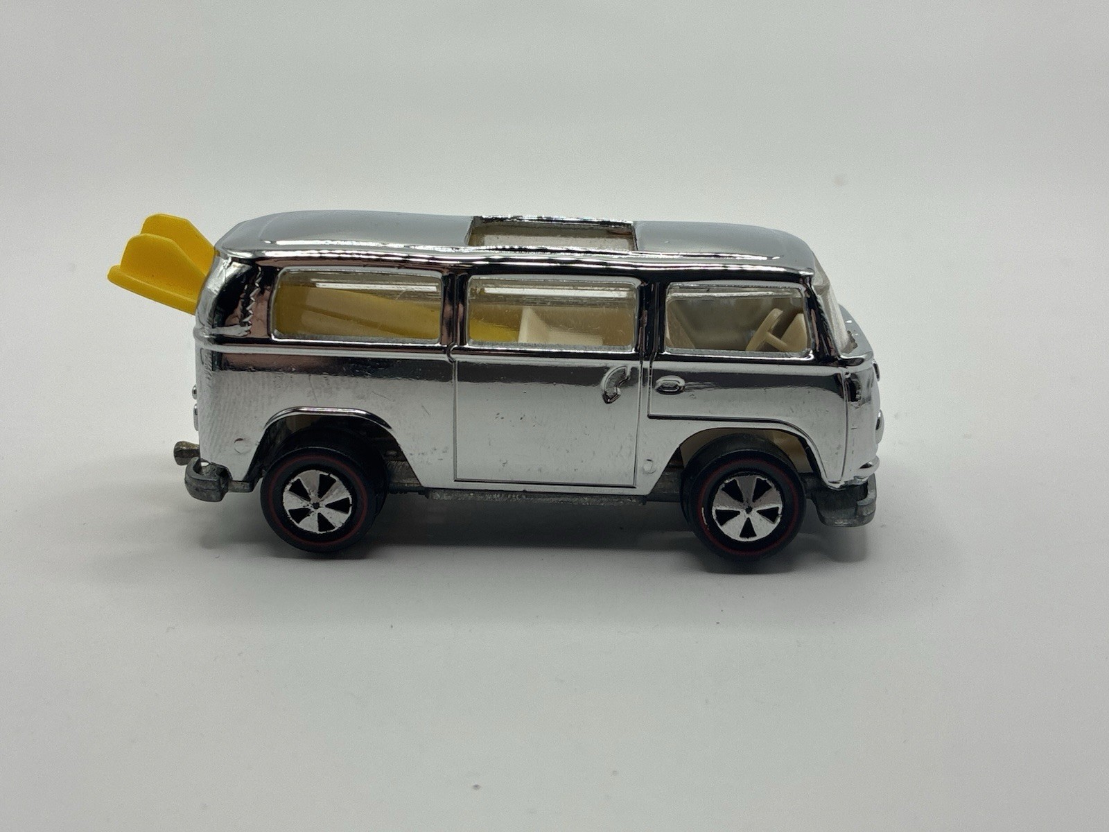 Hot Wheels Redlines Volkswagen Beach Bomb rear loader SAL reproduction chrome