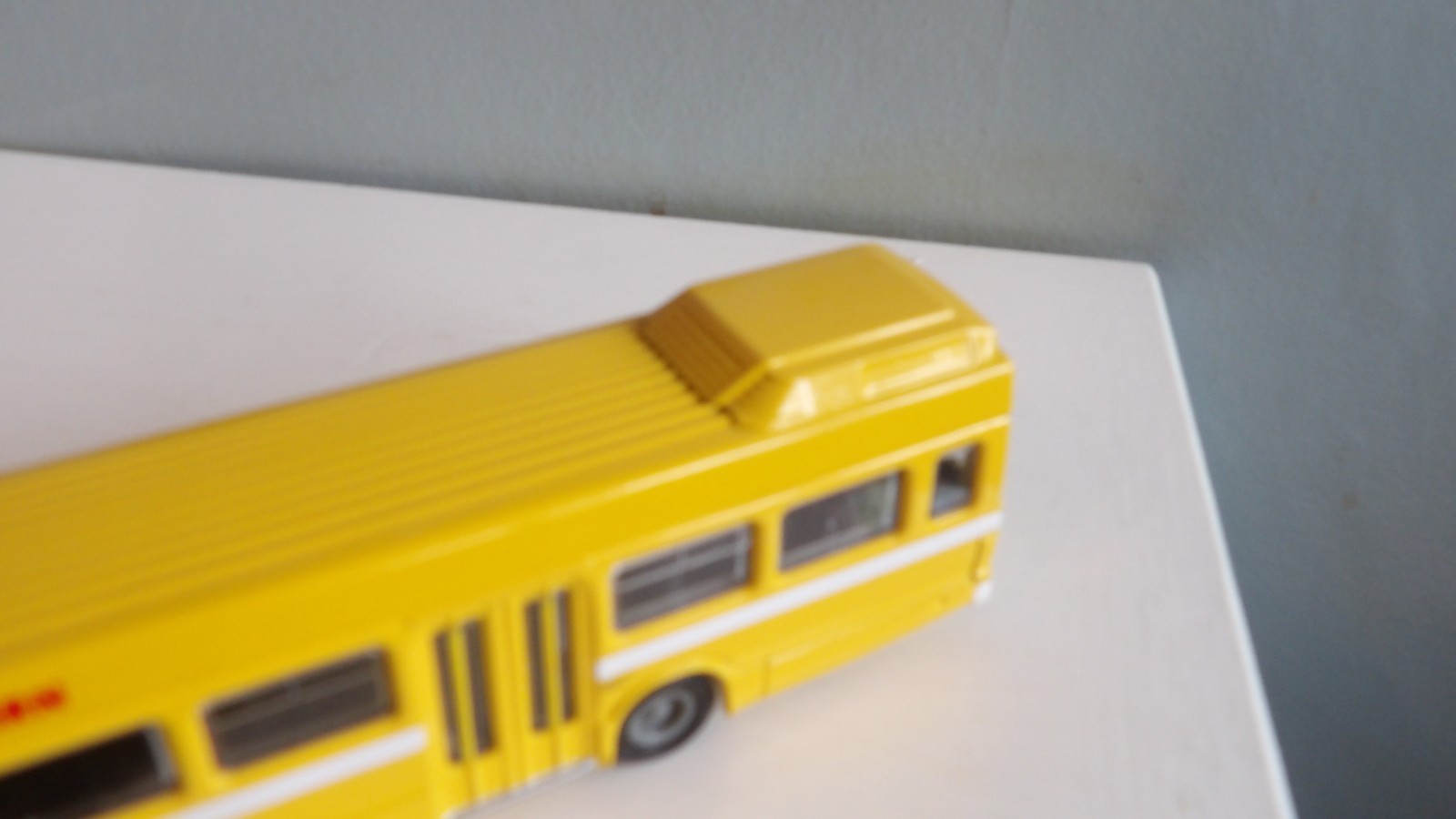 EFE 15103 NORTHERN GENERAL TRANSPORT CO LONG LEYLAND MARK 1 DIECAST 1:76 SCALE.