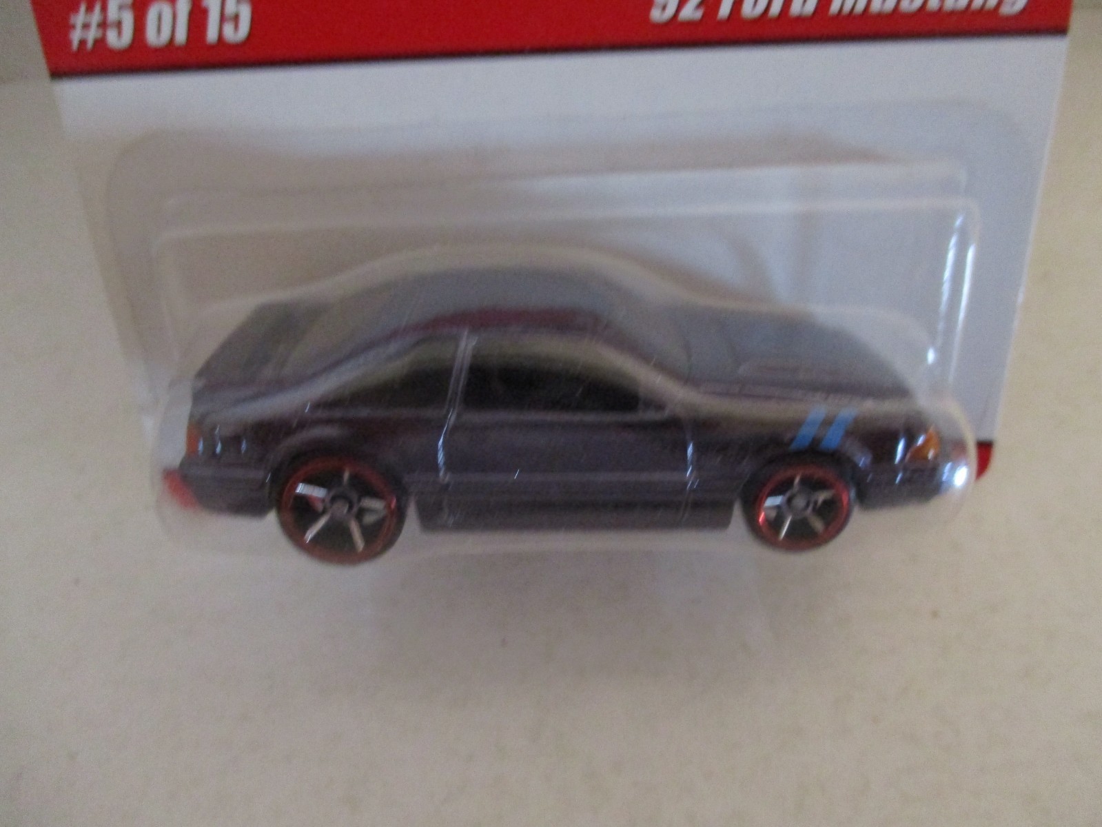Hot Wheels Modern Classics #5 1992 Ford Mustang Blue 2007 MOC