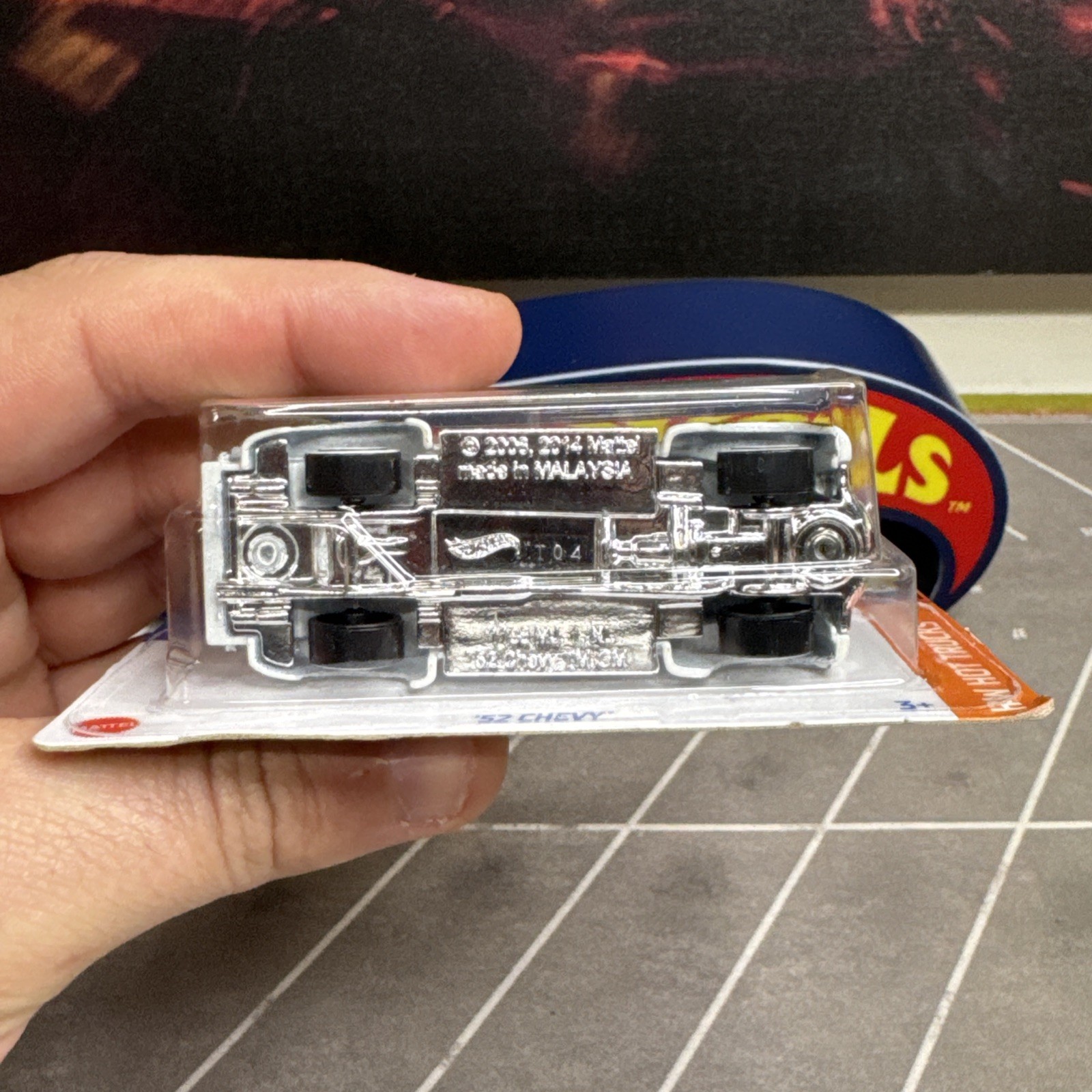 Hot Wheels HW Hot Trucks White 1952 Chevy 5 Window Pickup 8/10
