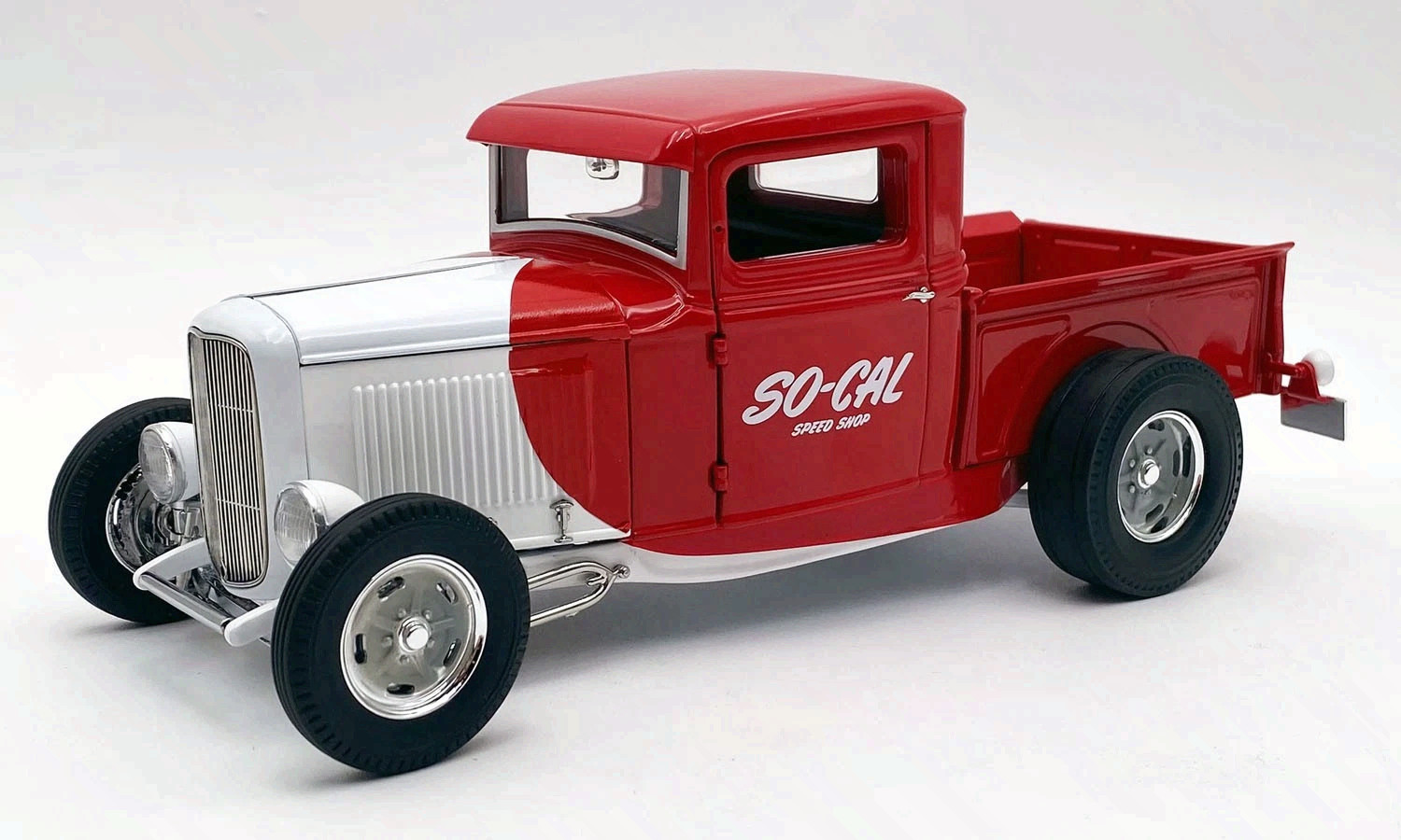 1932 SO CAL SPEED SHOP VINTAGE FORD PICKUP TRUCK 1:18 ACME A1804107 RARE ROD GMP