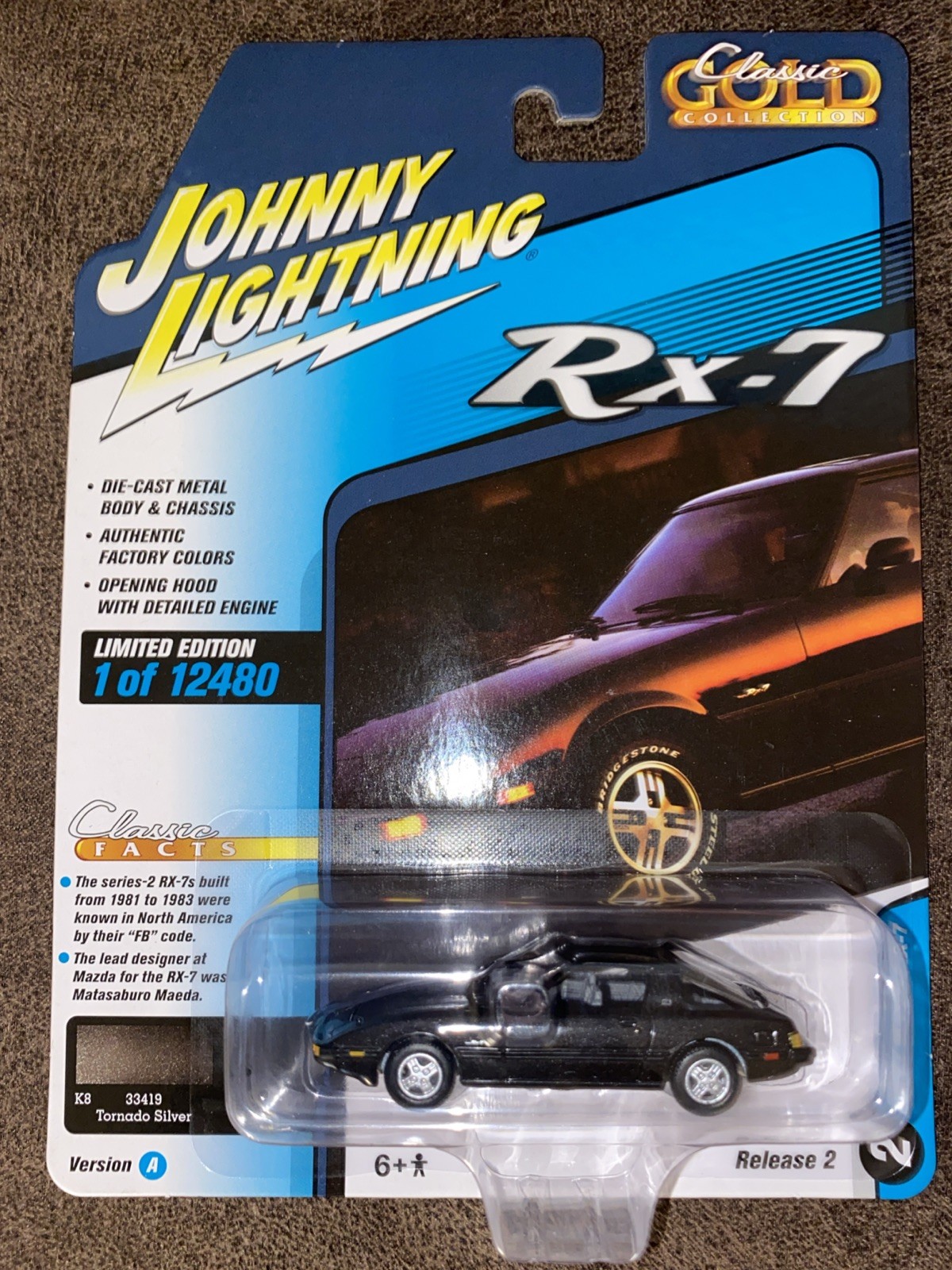 (6) JOHNNY LIGHTNING ‘82 MAZDA ‘84 Nissan ‘86 Ford 1:64 SCALE CLASSIC GOLD *read