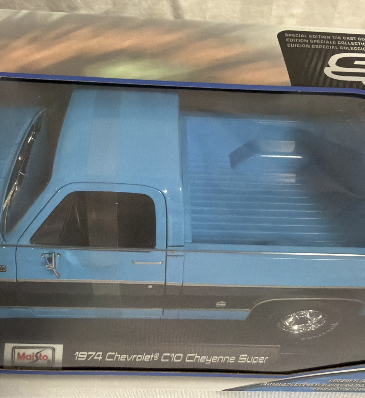 Maisto 1:18 1974 Chevrolet C10 Cheyenne Super Pickup Truck Blue Black Stripe New
