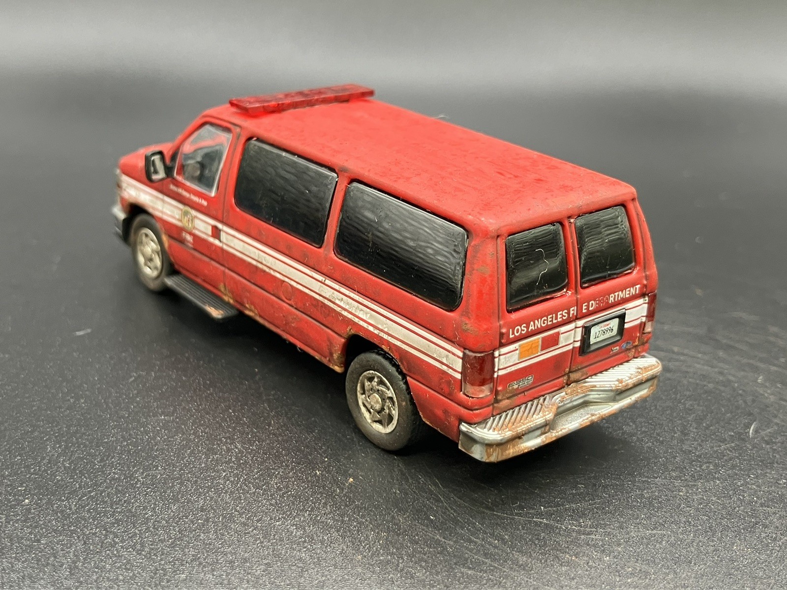 Ford E-350 LAFD Van Weathered Rusty Fire Truck 1/64 596 Diecast Custom Beater