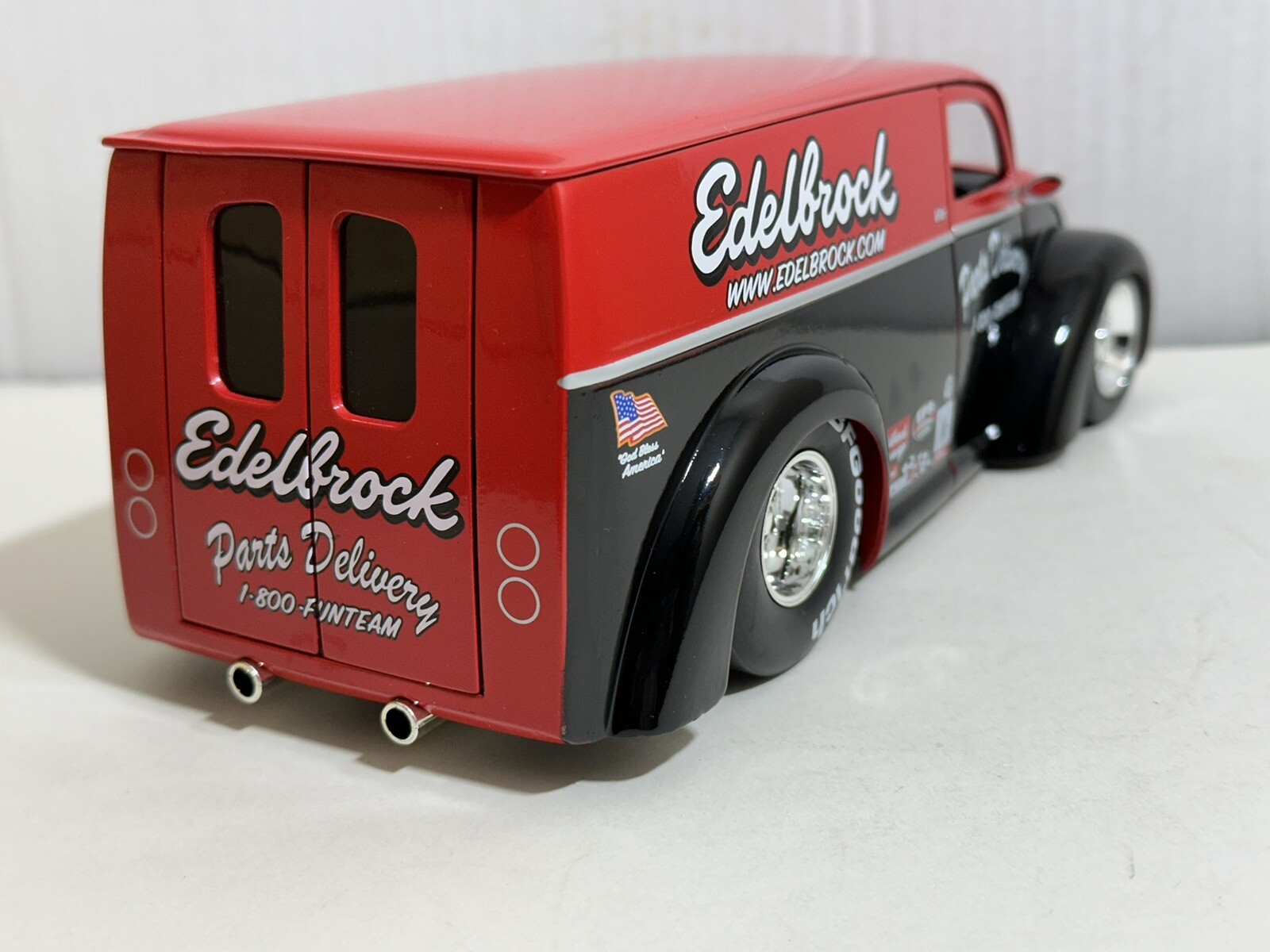 JADA DUB DIV CRUISER EDELBROCK RED / BLACK 1:24 DIECAST MODEL CAR NEW NO BOX