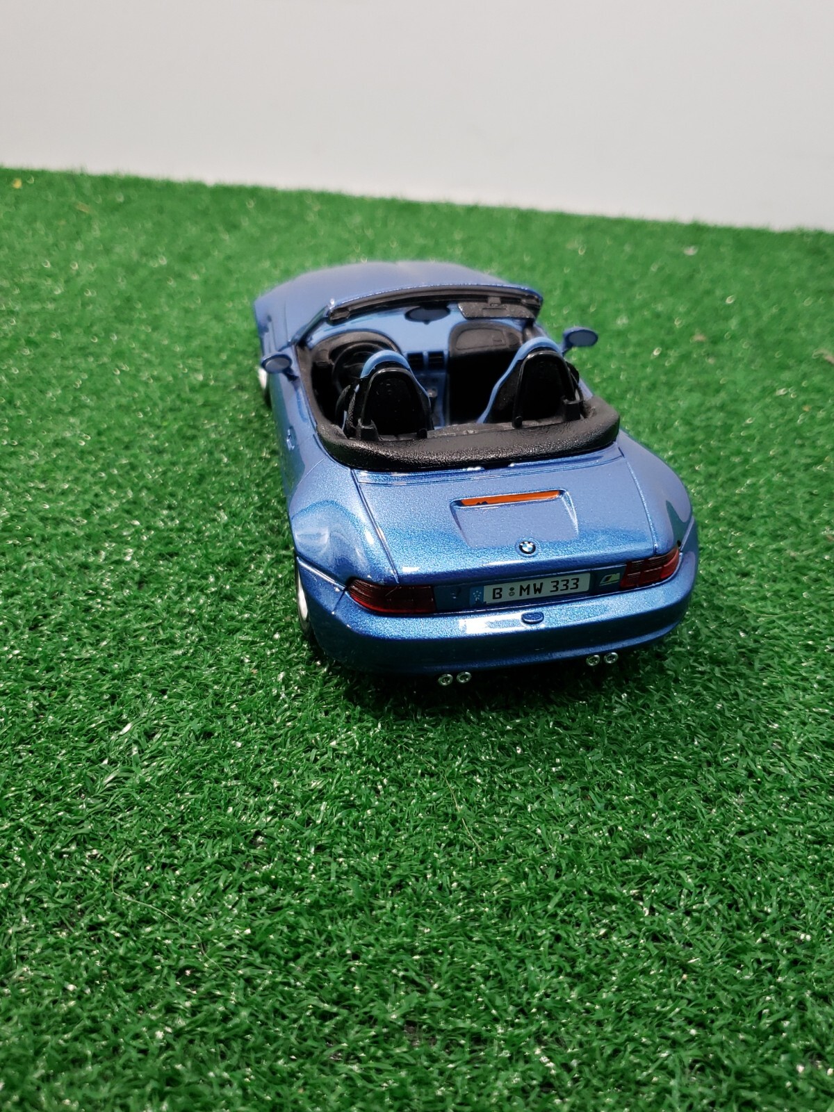 1996 BMW M3 Roadster 1/24 diecast car Burago Bijoux Collection made in Italy