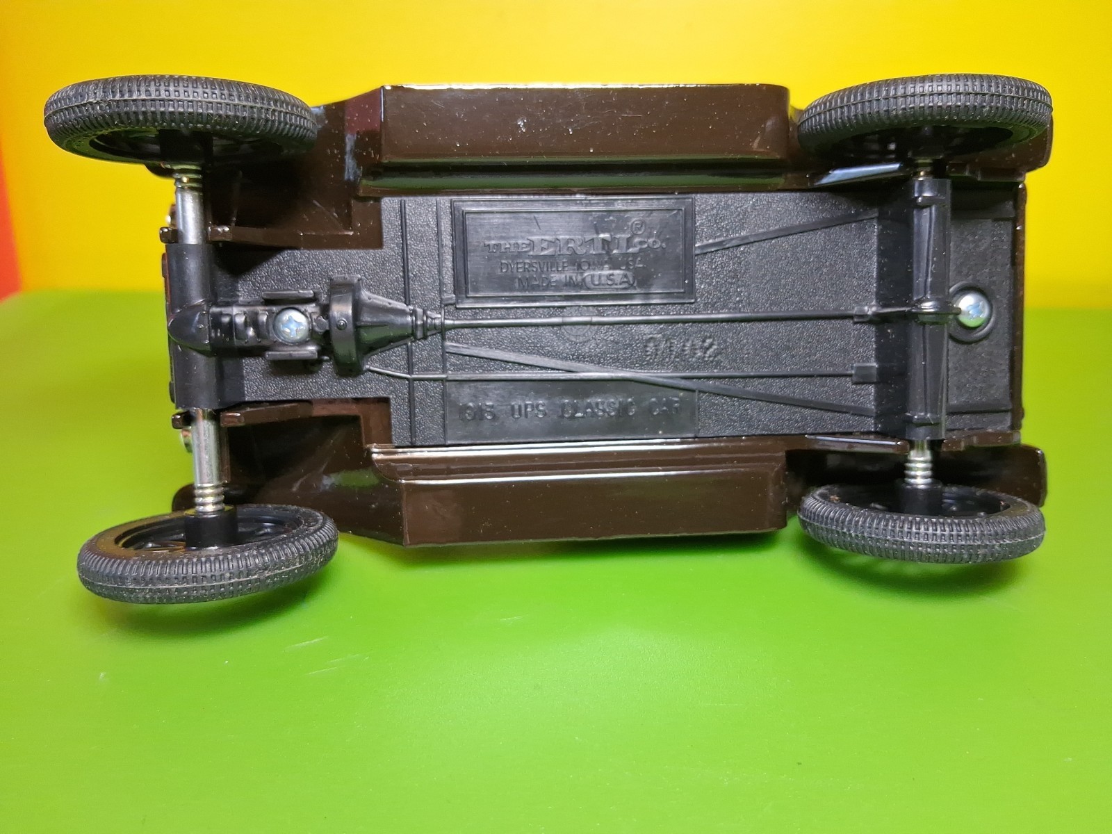 UPS United States Parcel 1913 Model T Package Car Panel Side Truck