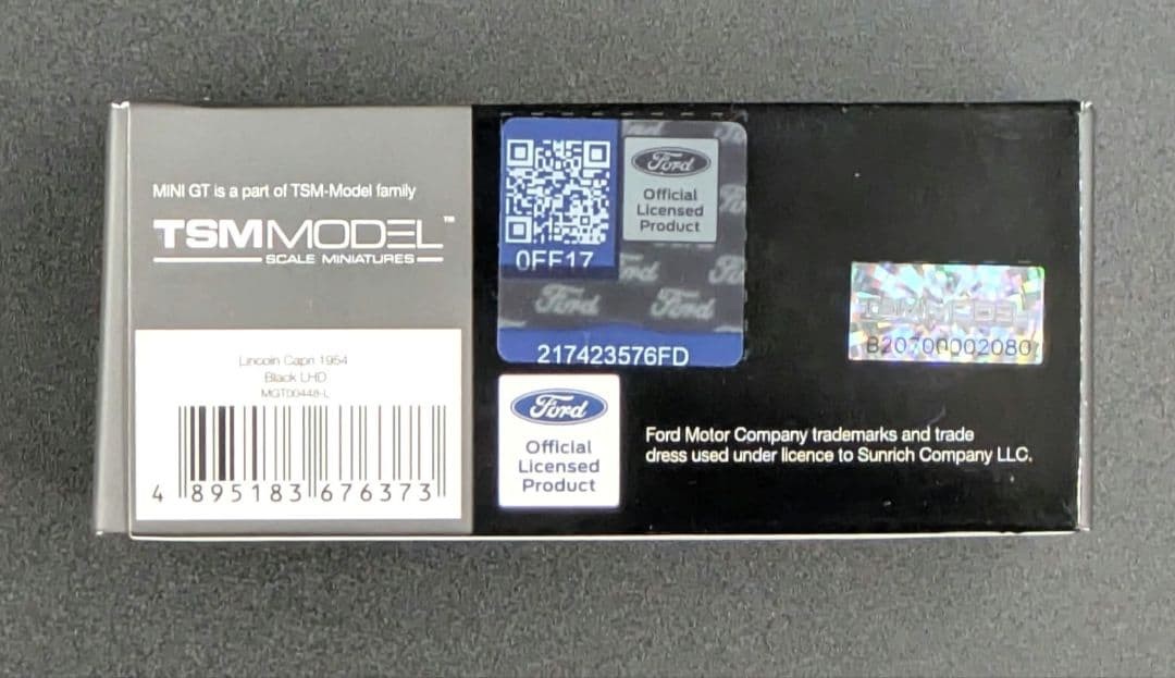 MINI GT Lincoln Capri Black 448 Collectables 17+