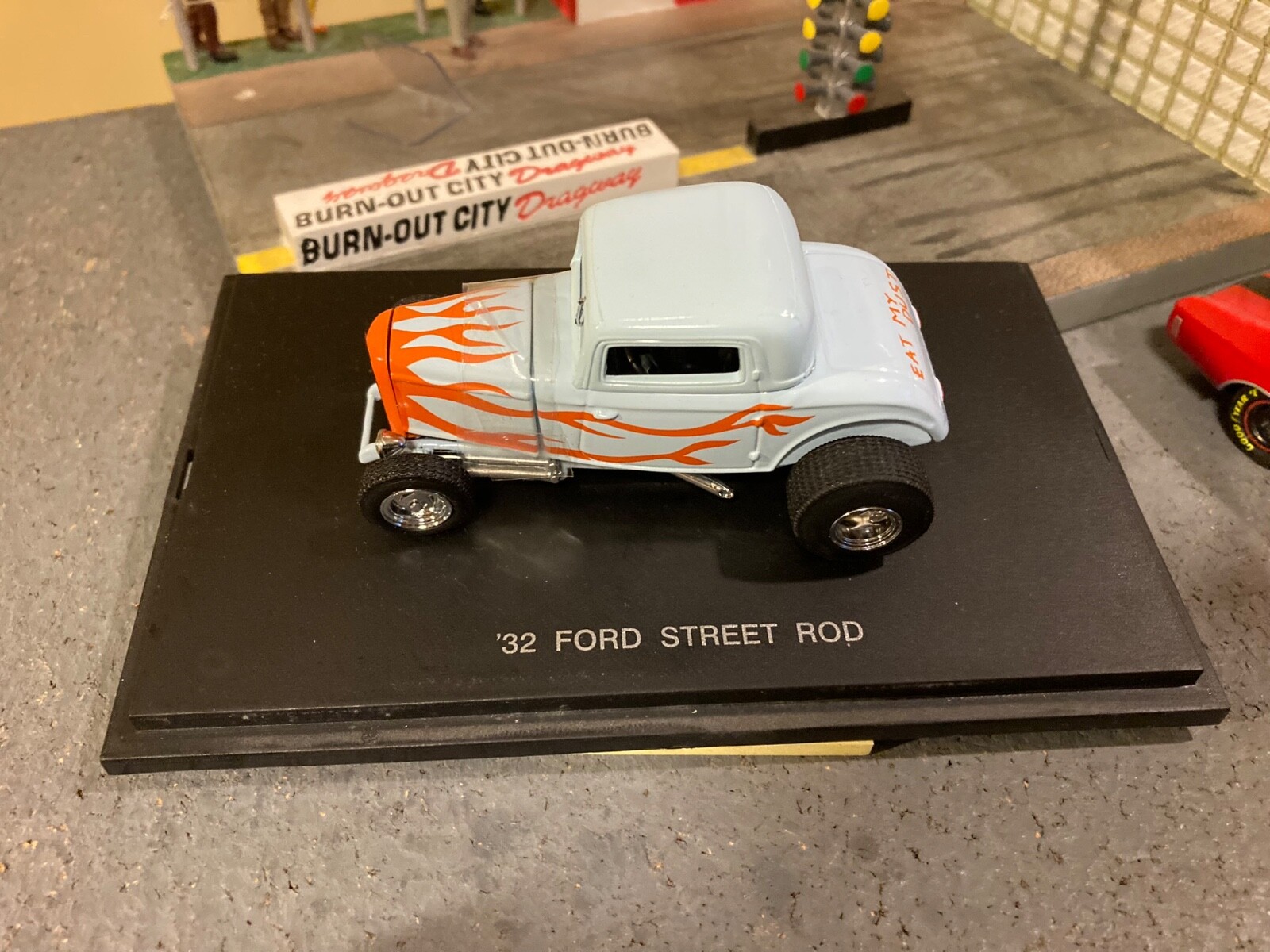 1932 Ford Hot Rod Street Rod, 1:43 scale, New in Box