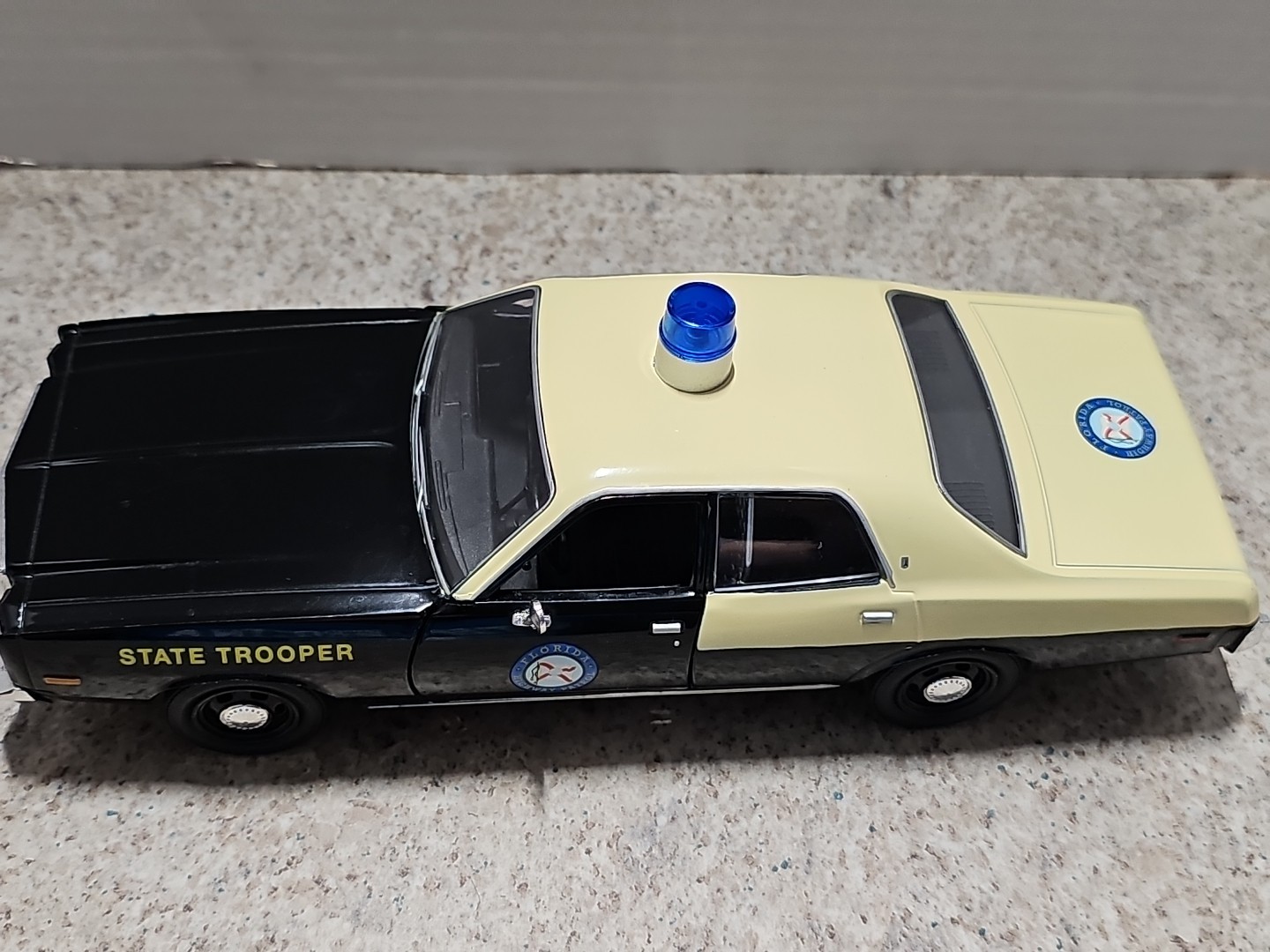 Greenlight Hot Pursuit 1978 Plymouth Fury Fl. Hwy. Patrol 1:24 Diecast Series 1