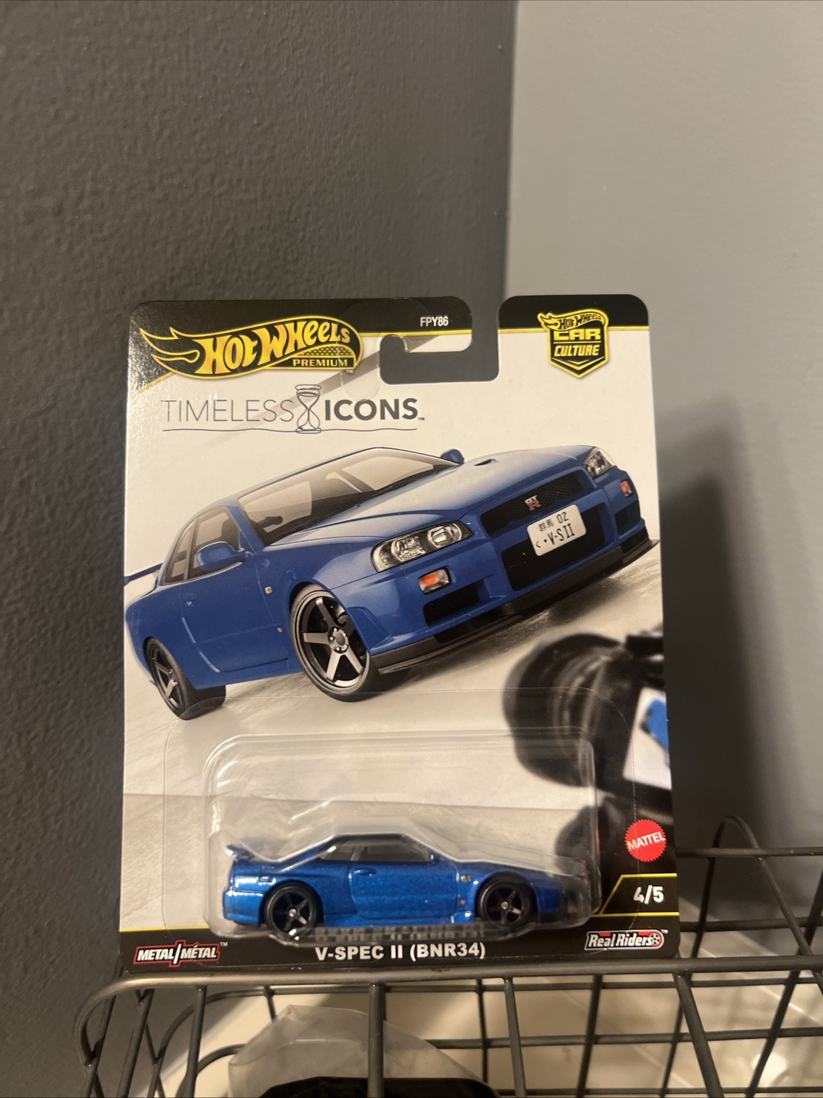 Hot Wheels 2025 Car Culture Timeless Icons Nissan Skyline GT-R V-SPEC II BNR34