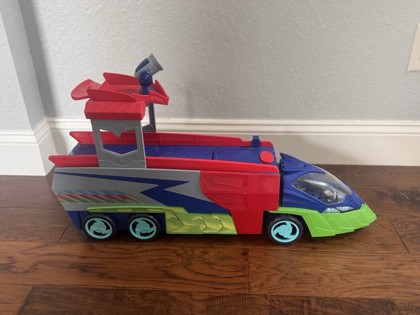 Multicolor Plastic Toy Car Transporter Vehicle Red Blue Green for Boys & Girls