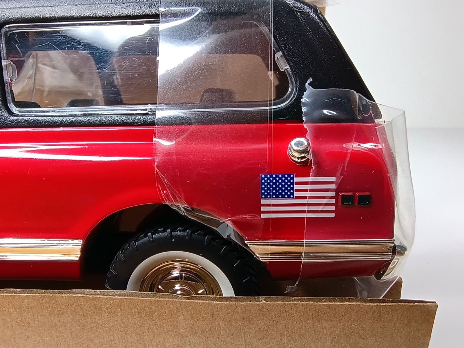 Ertl Collectibles – HS Die 35th Anniversary – 1969 Chevy Blazer Die-Cast Metal