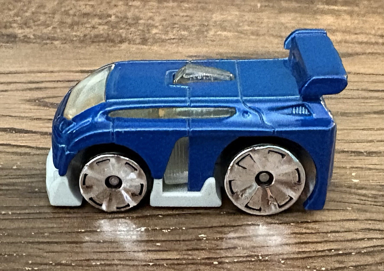 Hot Wheels Mattel 2004 McDonald’s Rare Blue Van Car