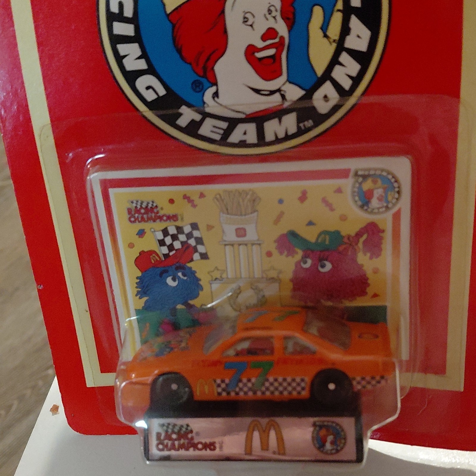 Racing Champions Ford Thunderbird McDonaldland 1:64 Orange 1993 Stand