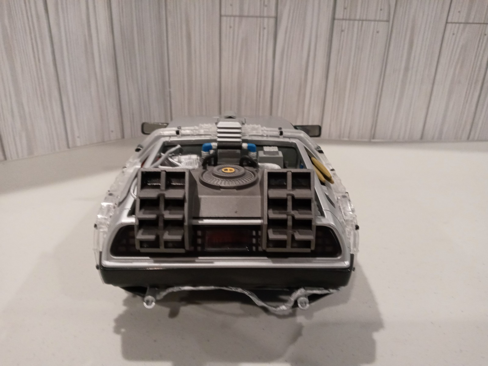 2009 Lights & Sound Diamond Select Back To The Future Delorean 1/15 Scale